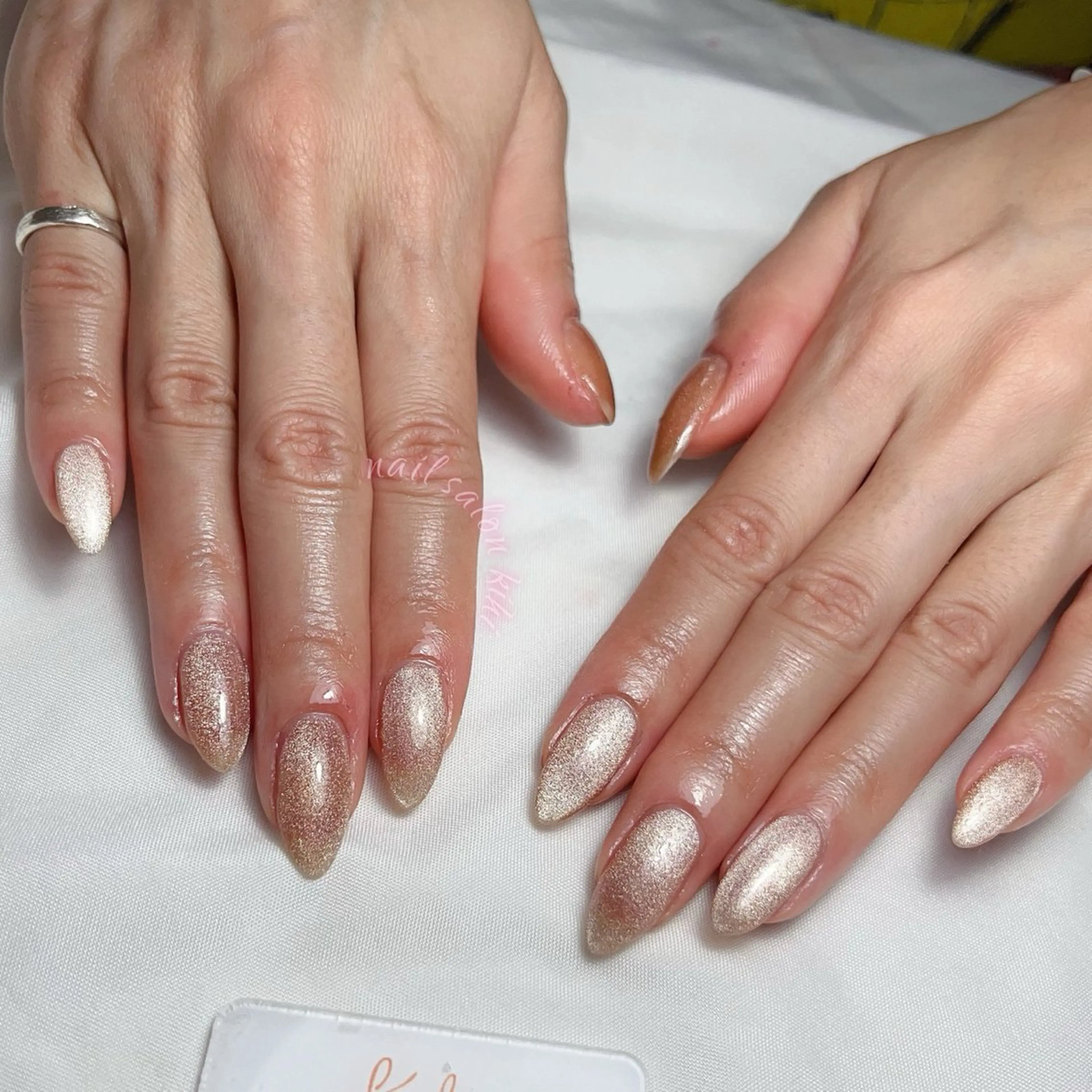 ネイル アートネイル フレンチネイル ジェルネイル グラデーション 韓国ネイル ハンドネイル 💕鈴木ユリ パラジェル/オフ無料のネイルデザイン