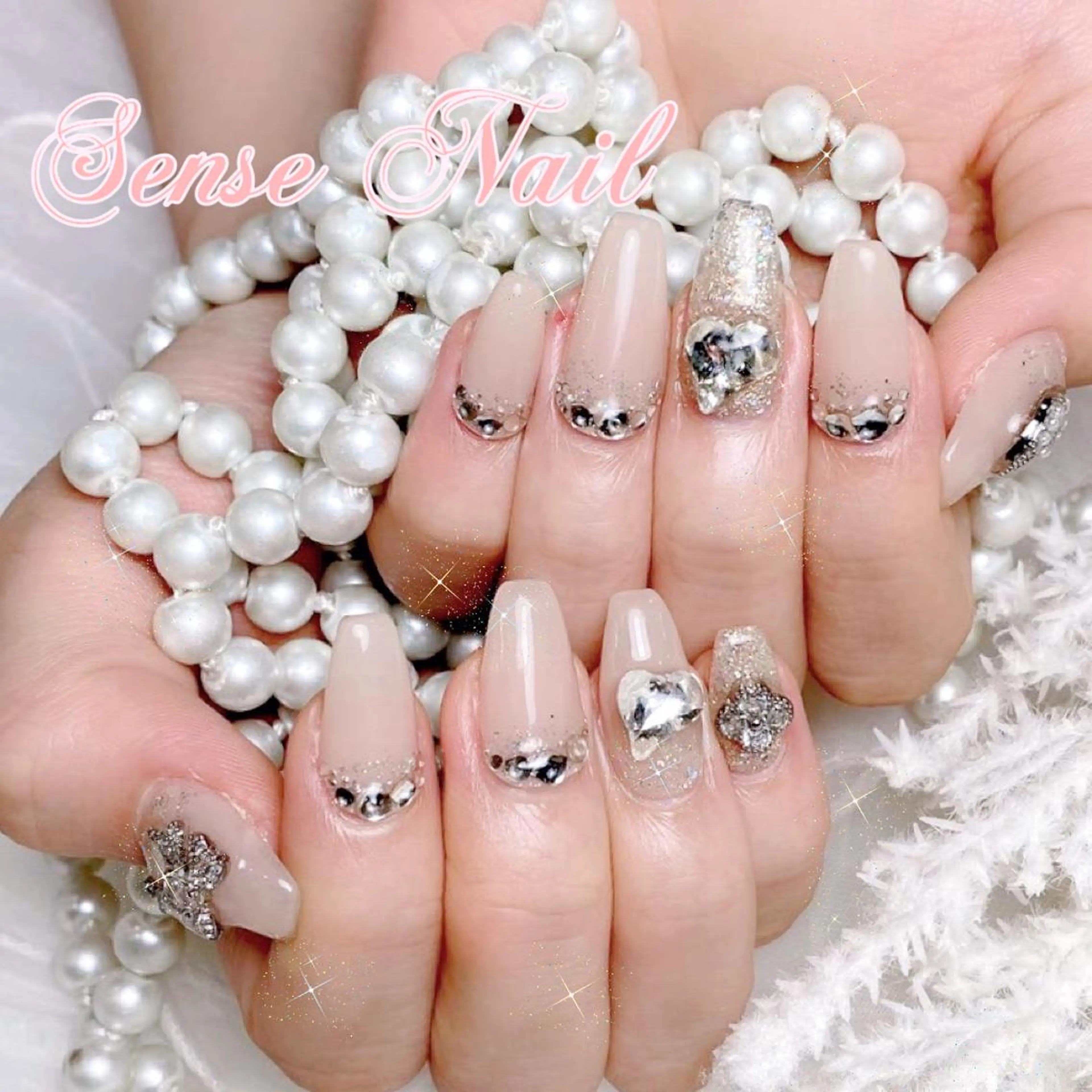 ネイル ハンドネイル ハンドケア Queening 🦋のネイルデザイン