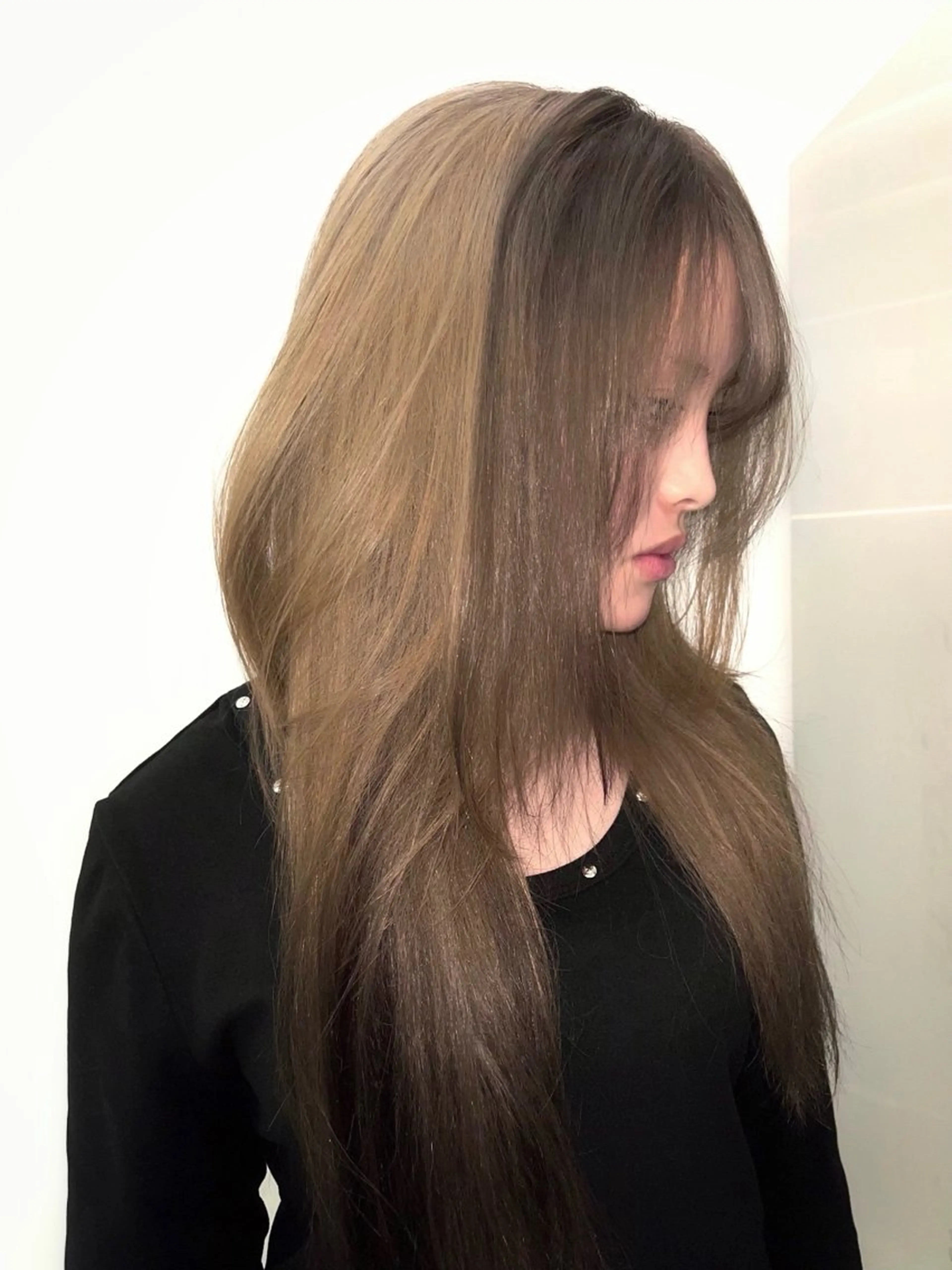 ロング カラー デザインカラー カット ヘアカラー トリートメント kosoraレイヤー ハイトーン/デザインのヘアスタイル