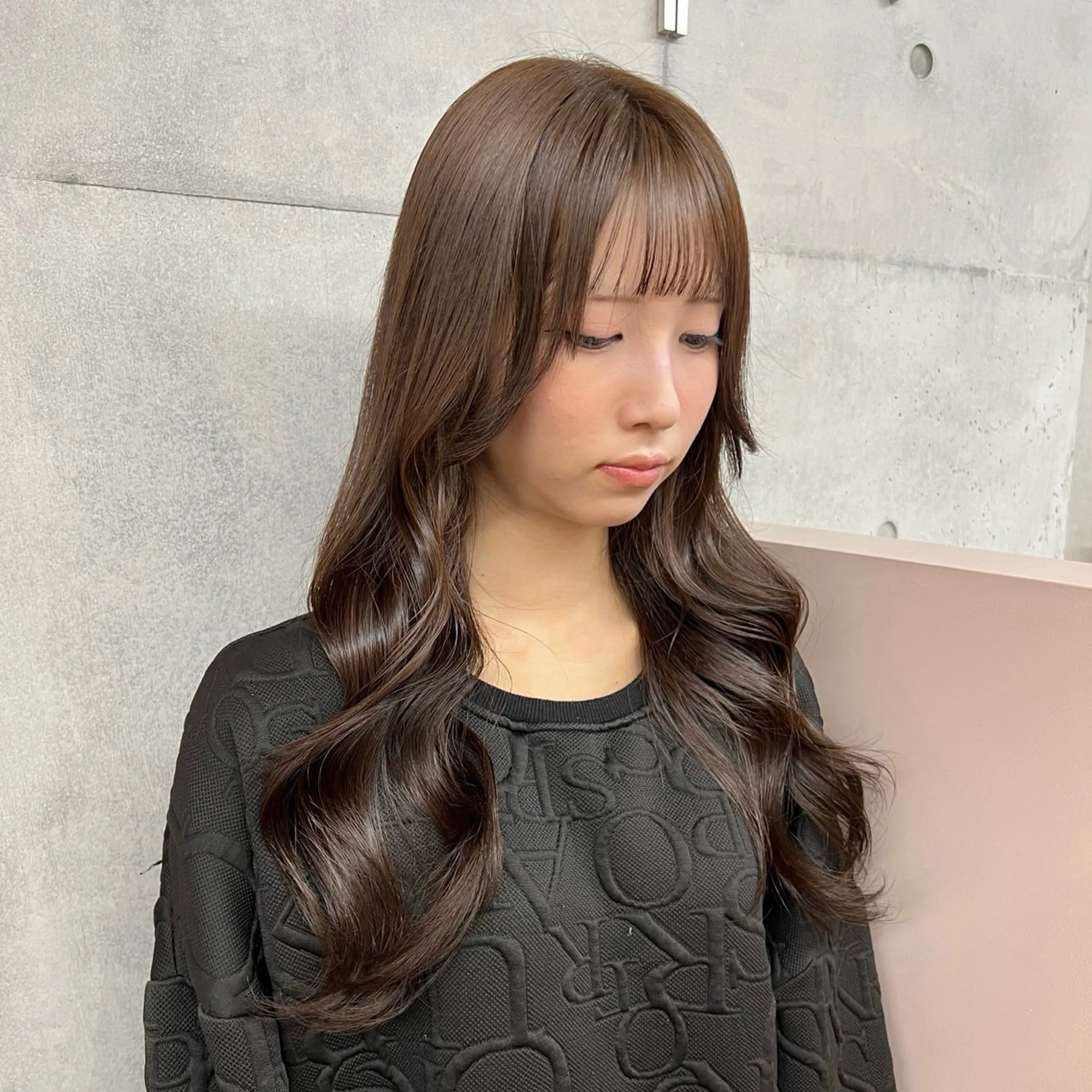 ロング ヘアカラー カコ/レイヤーカット ヘアアレンジのヘアスタイル