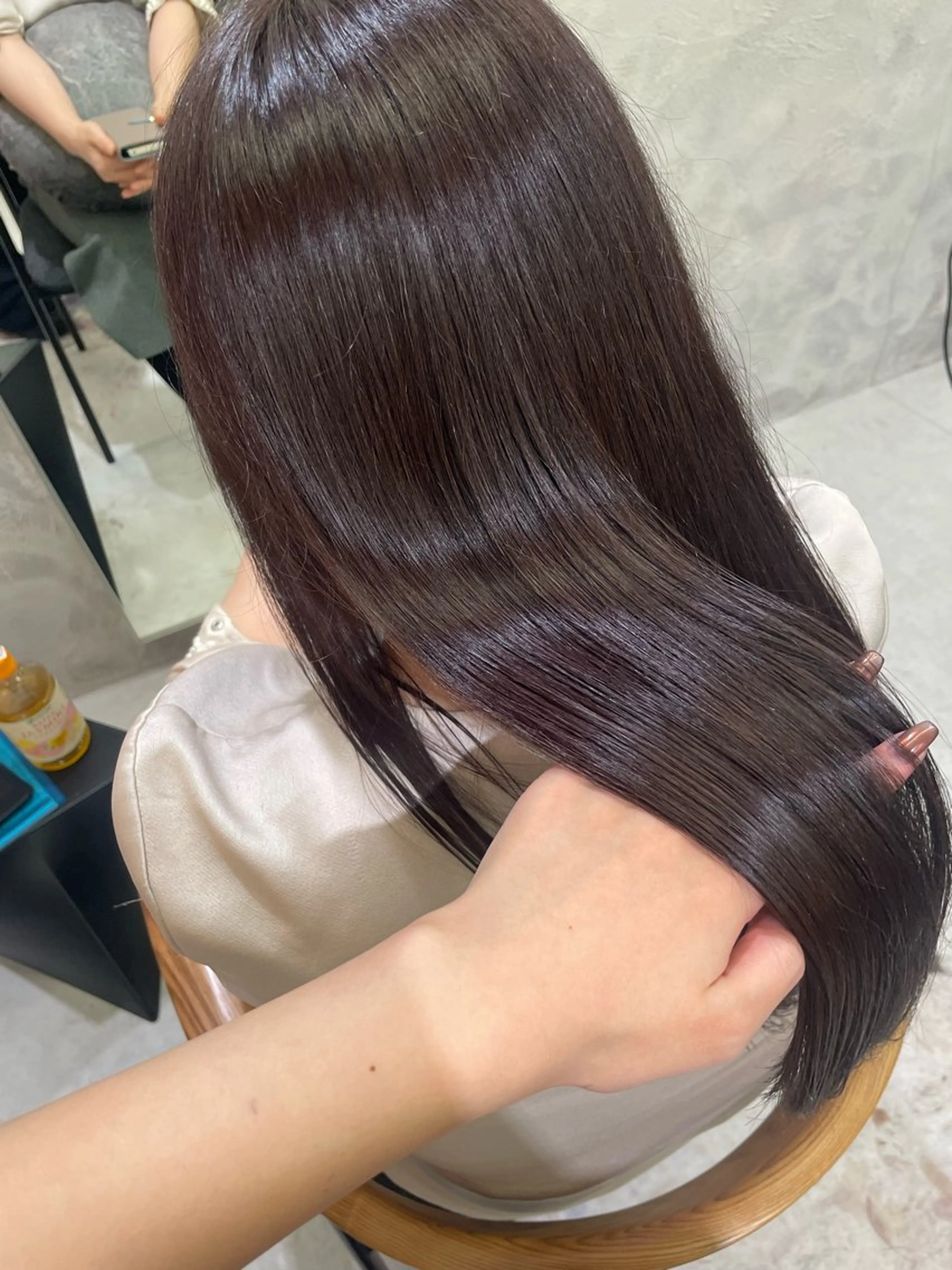 ロング カット ヘアカラー トリートメント _WHITE京橋所属・_WHITE 佐伯 碧のヘアスタイル