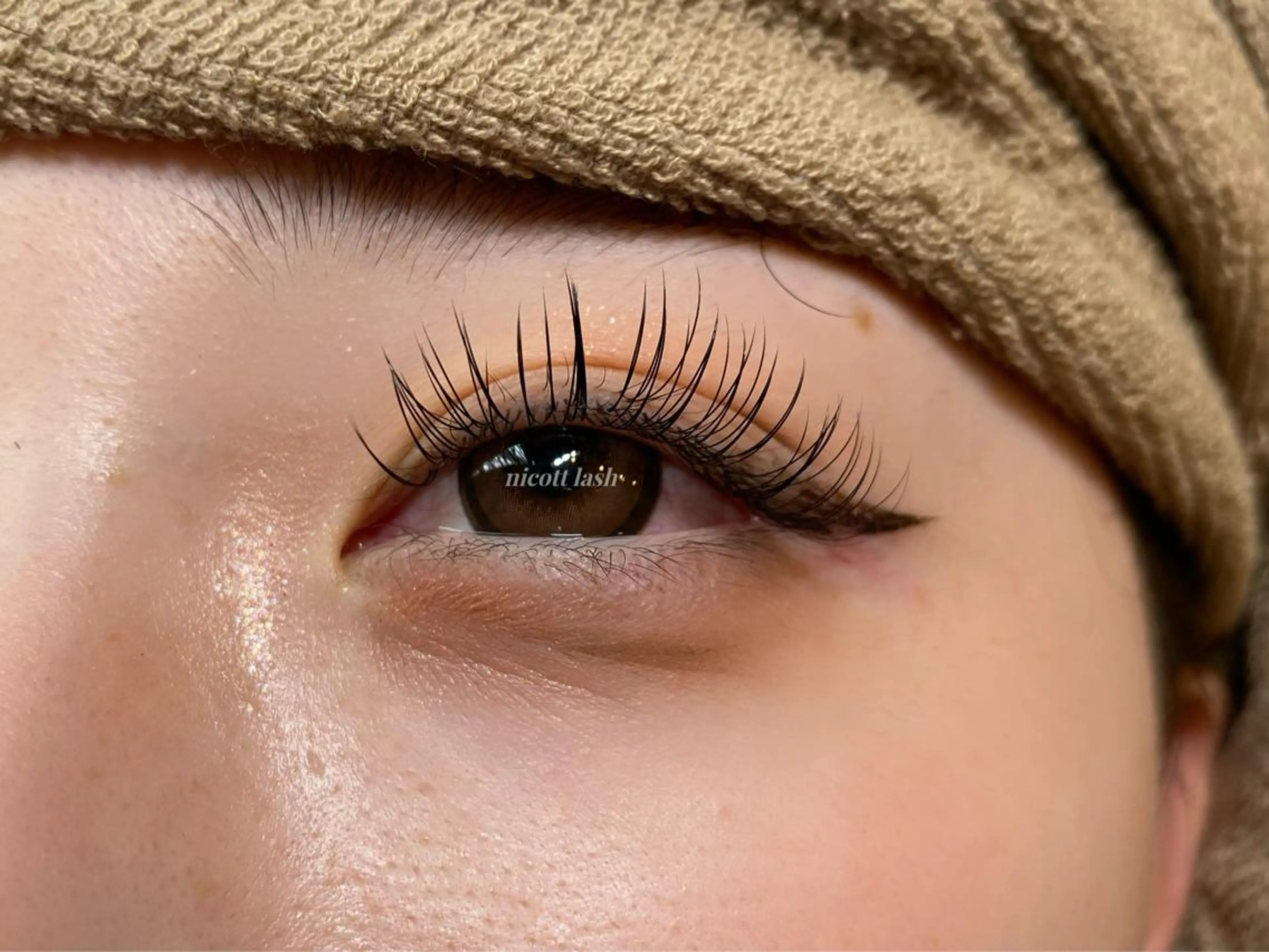 マツエク・マツパ フラットラッシュ デイジーラッシュ 天王寺　南の眉毛・アイブロウイメージ