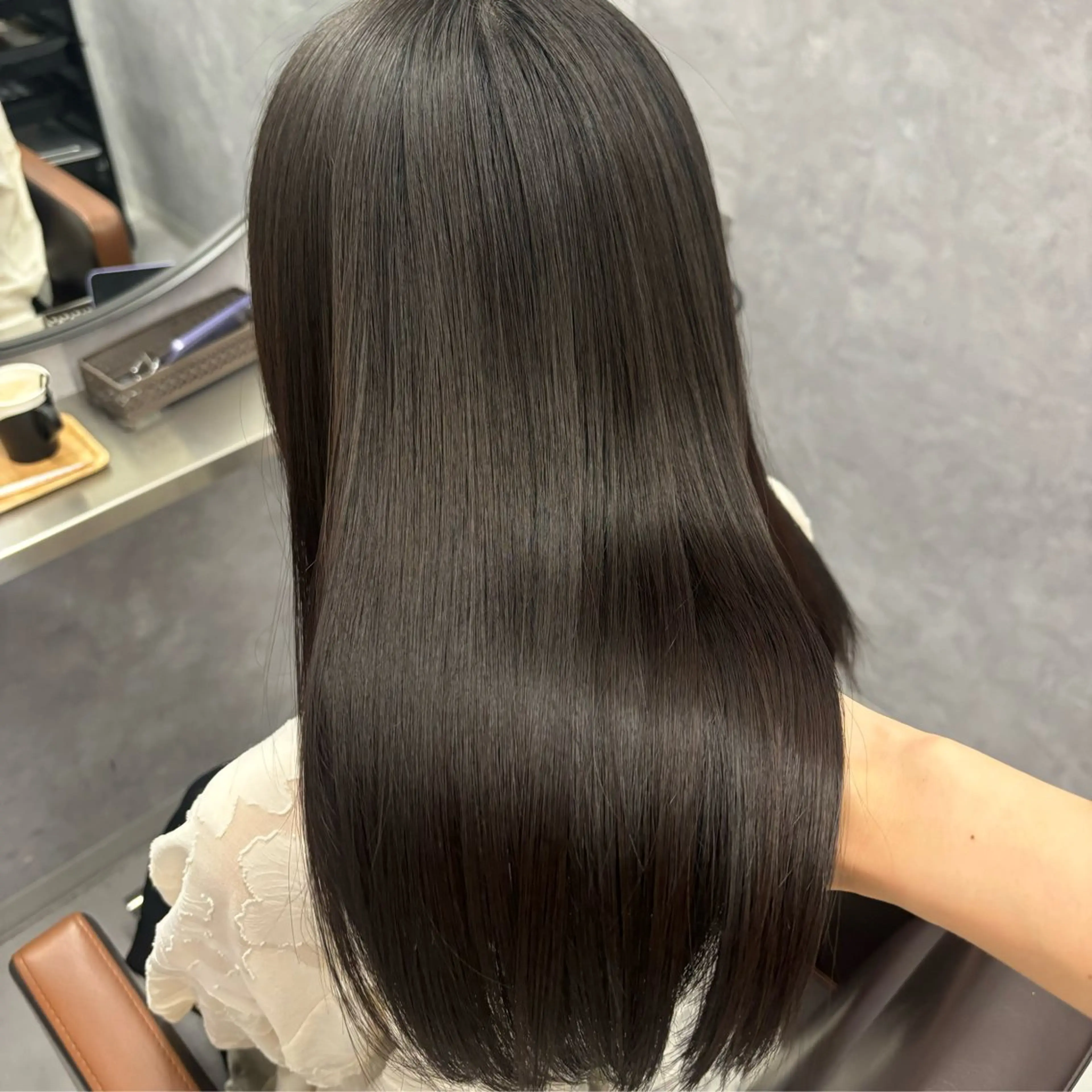 セミロング カラー カット ヘアカラー トリートメント NUMBER_ ユイナのヘアスタイル