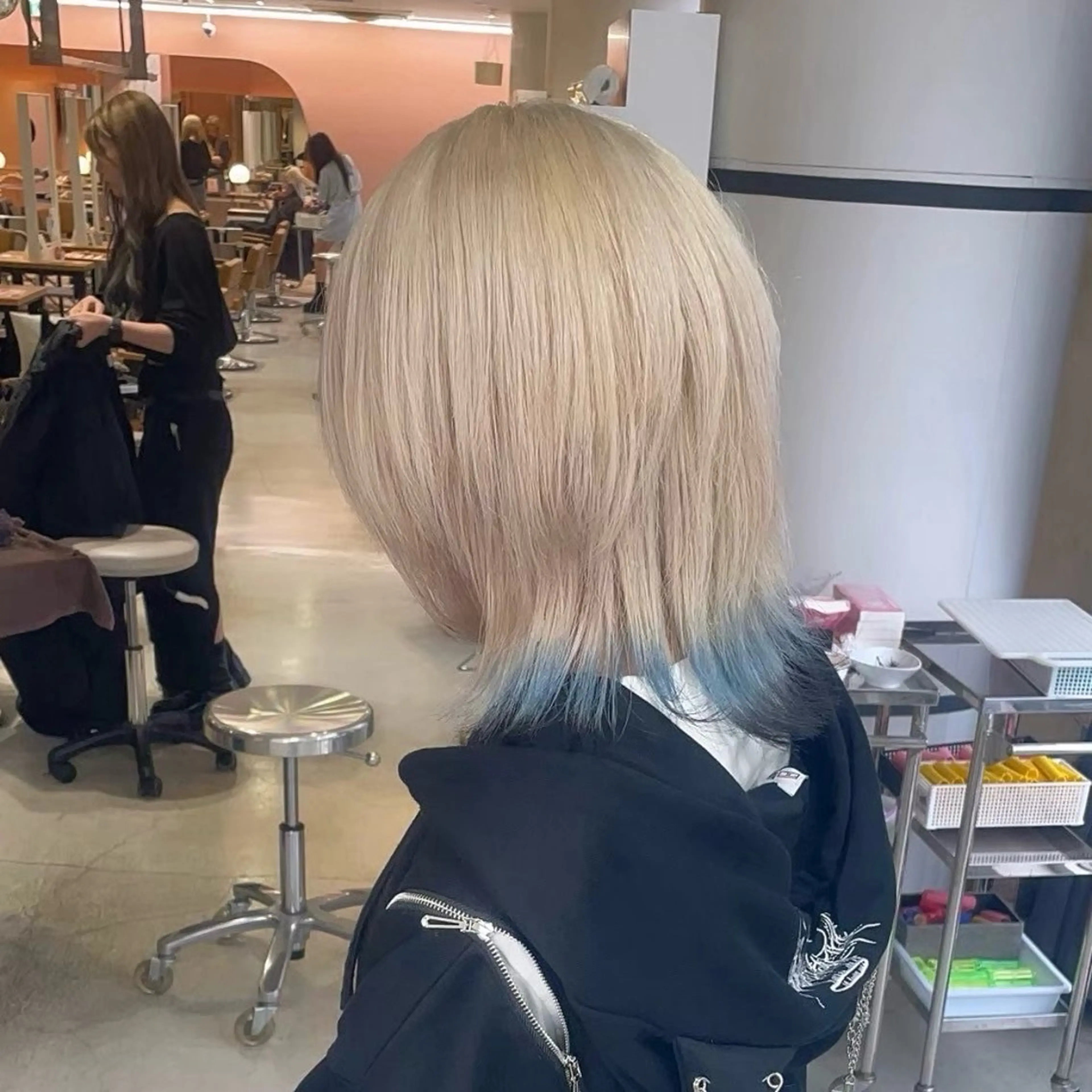 カラー L studio心斎橋店【エルスタジオ】所属・派手髪特化 🪐REN🪐のヘアスタイル