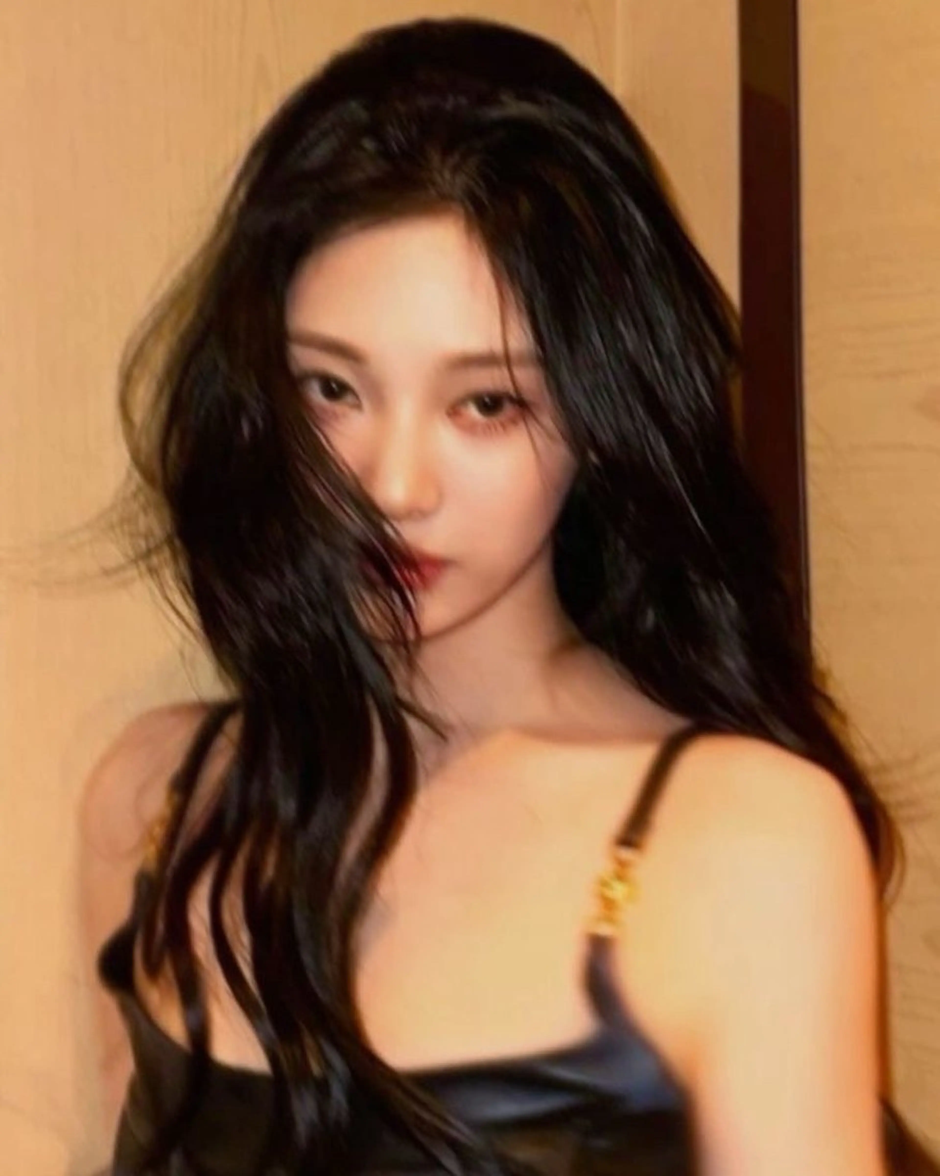 ロング カット ヘアカラー 中韓🇨🇳🇰🇷 🤍TAKAHIROのヘアスタイル