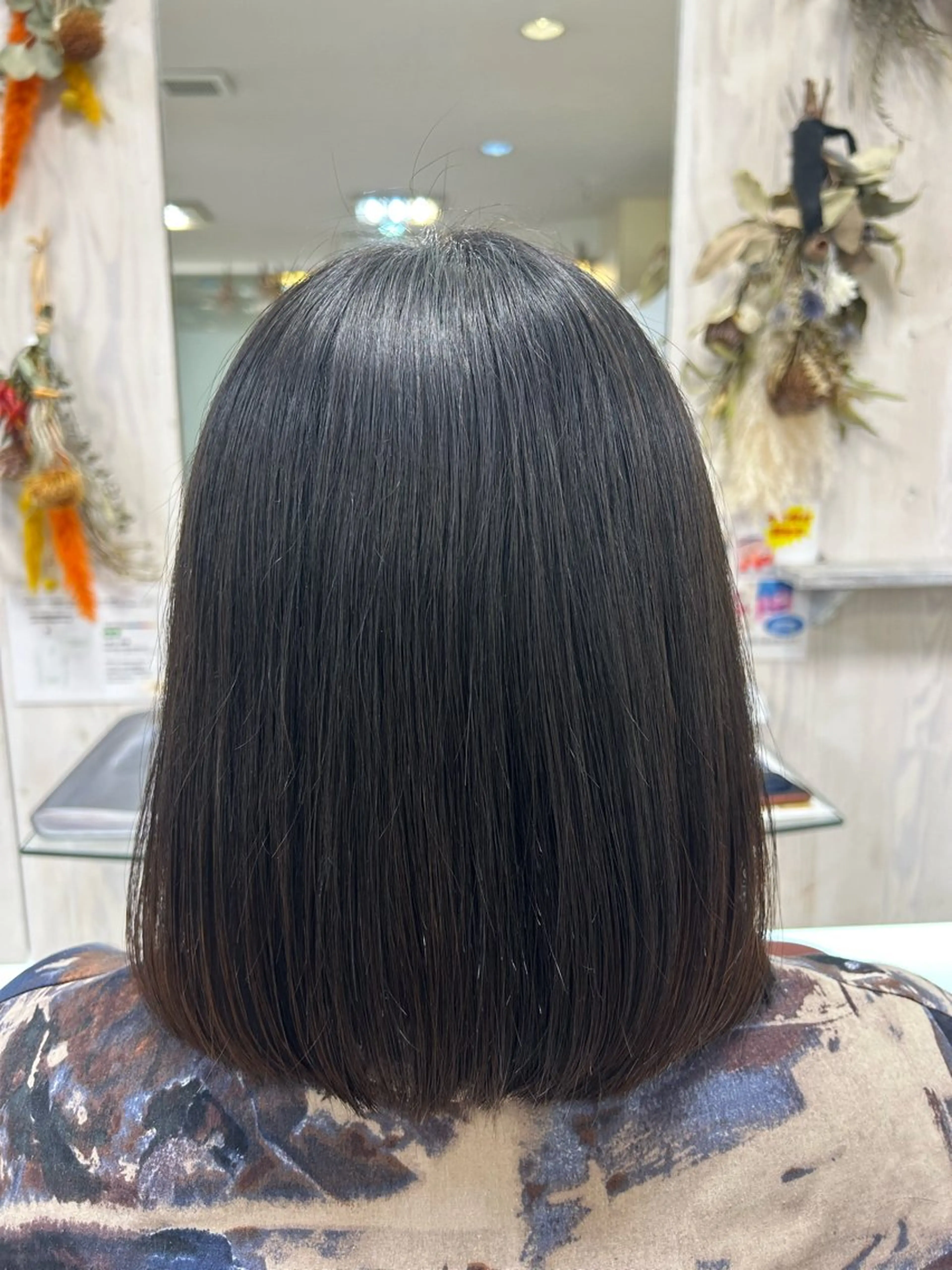 ミディアム ダリー所属・Dali manaのヘアスタイル