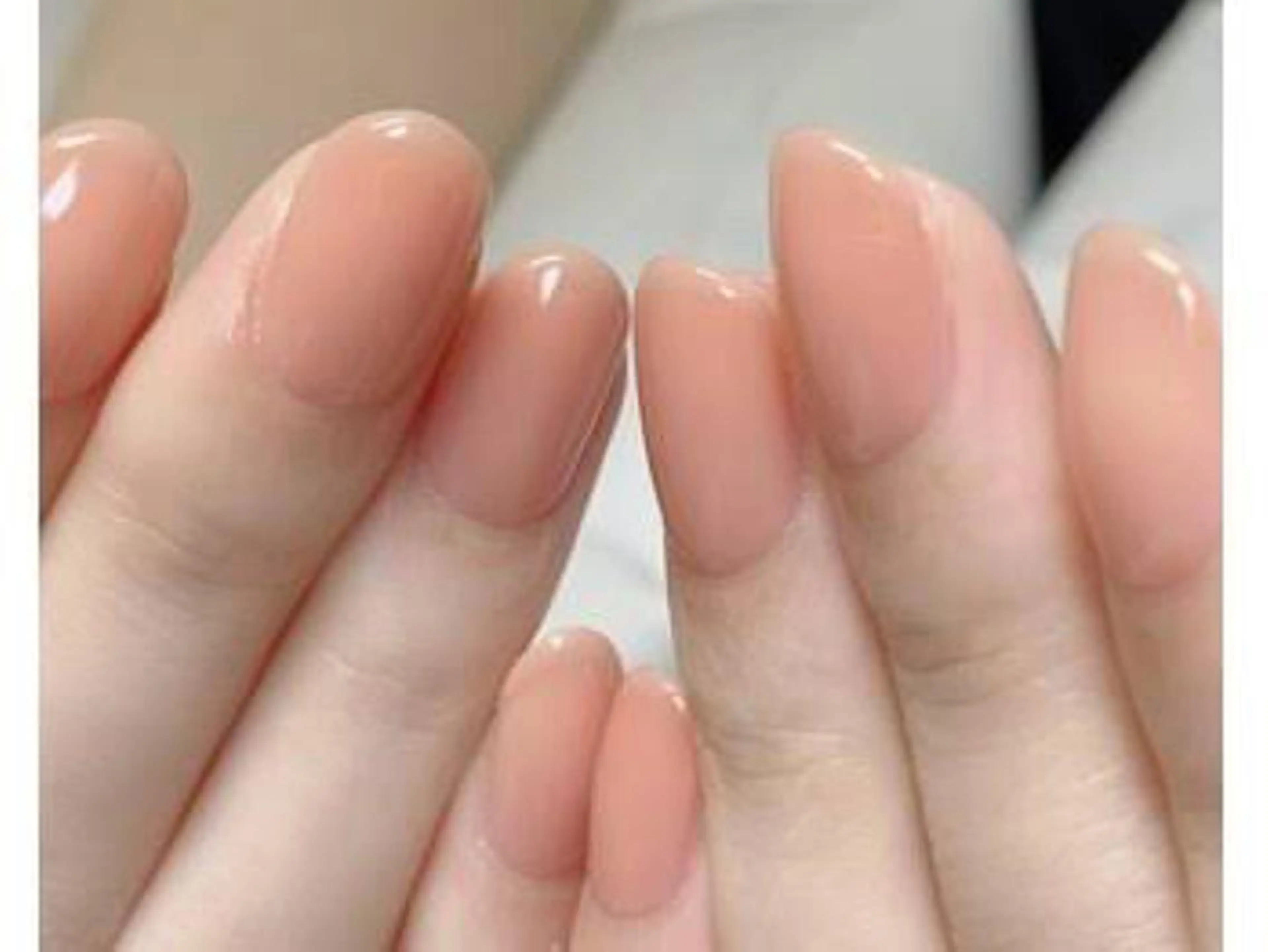 ネイル 長さ出し ジェルネイル ラメ(グリッター) ワンカラーネイル ピンク Mon trésor所属・Montrésor 名古屋ネイルサロンのネイルデザイン