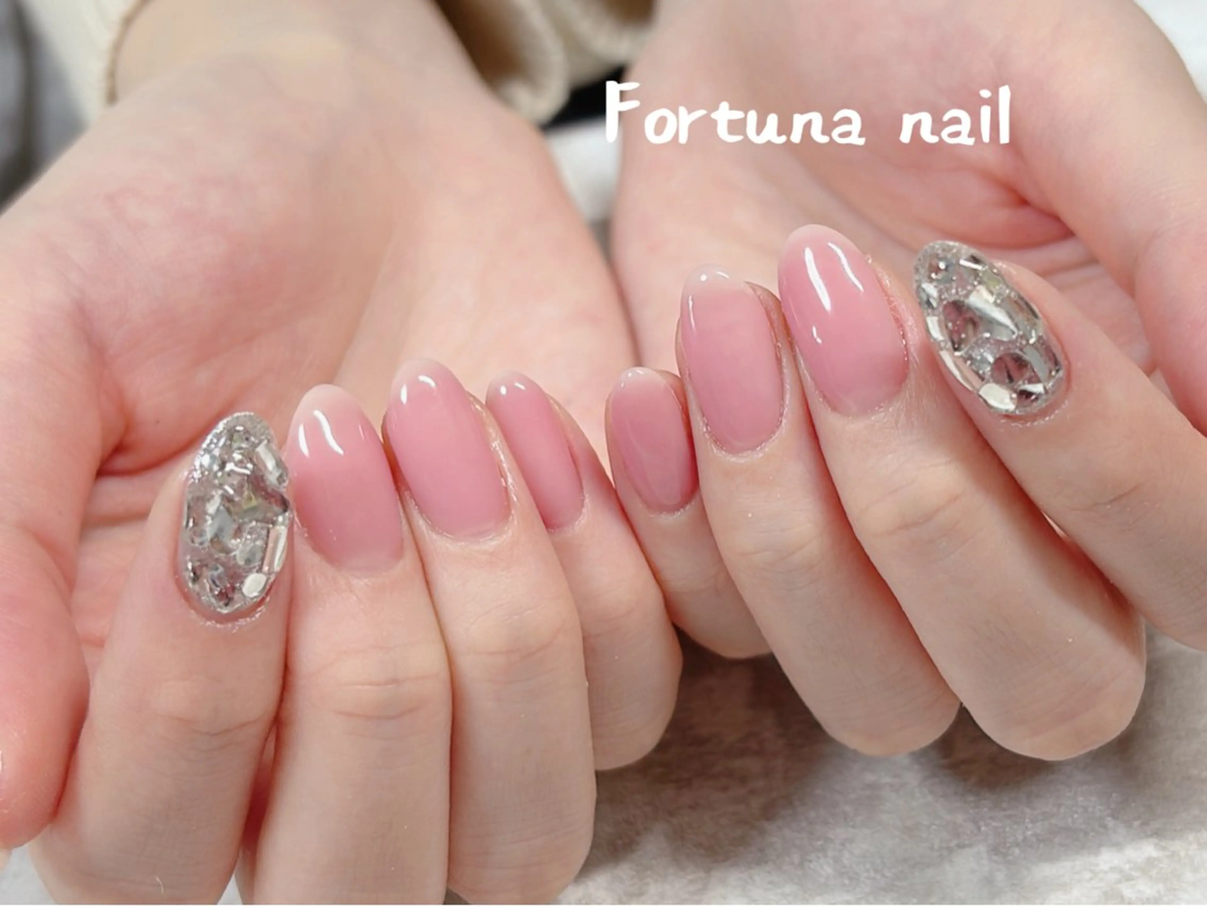 ネイル ハンドネイル ハンドケア Nail •Head スパFortunaのネイルデザイン