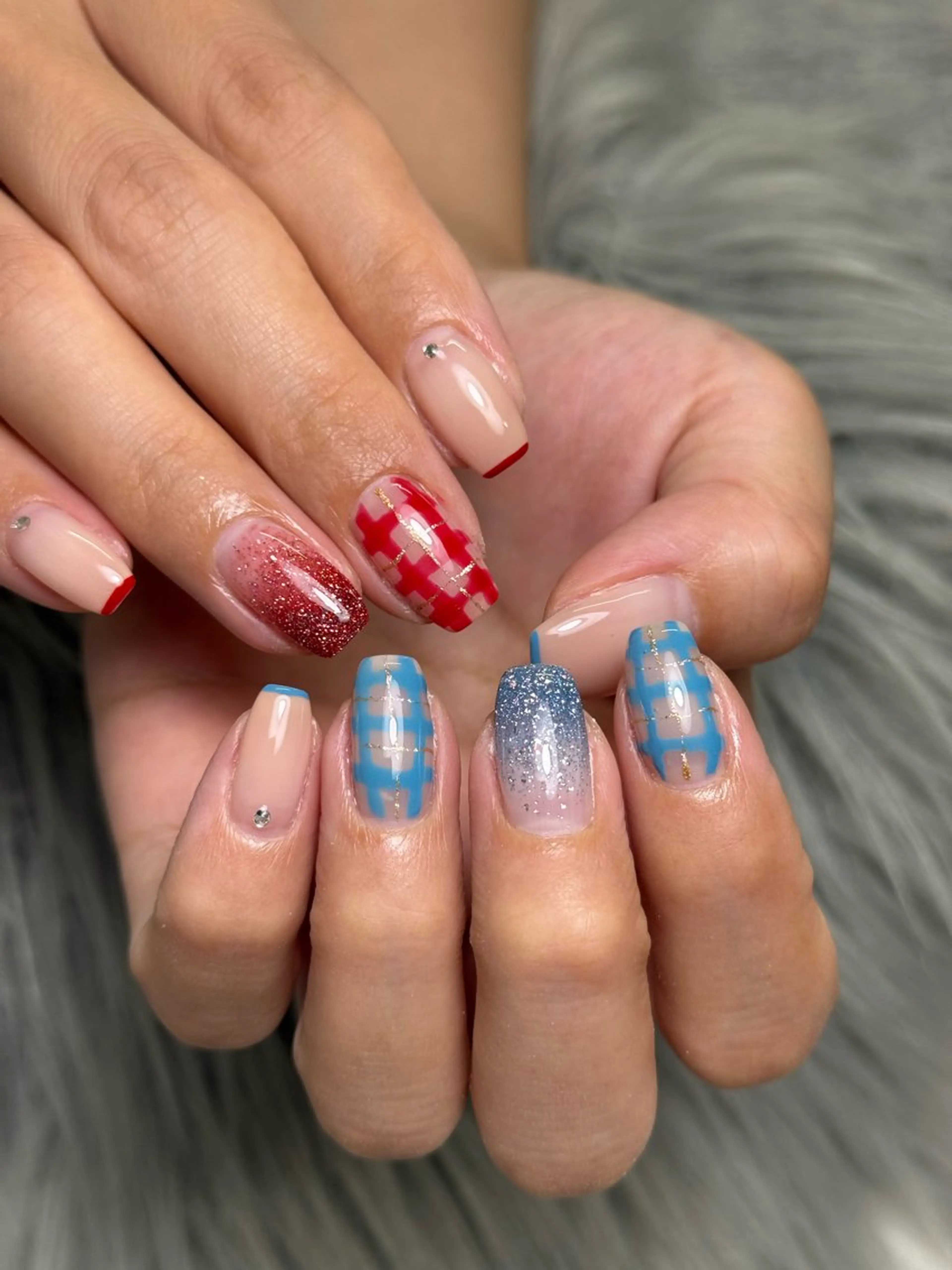 ネイル ブルー 持ち込み ニュアンスネイル ハンドネイル Nail salon h所属・nail salon h🎀小夏のネイルデザイン