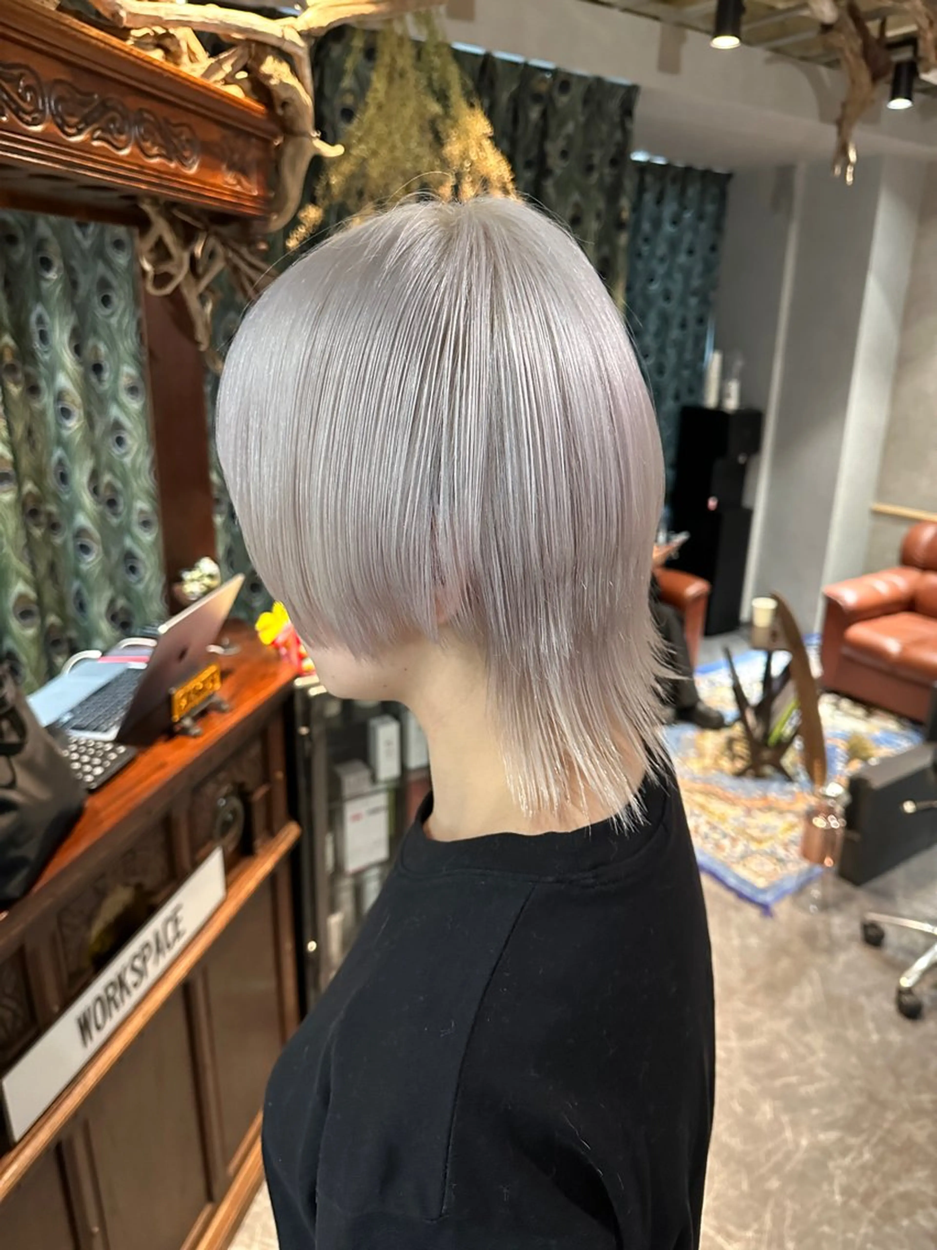 ミディアム カラー ミディアムパーマ ブリーチ ケアブリーチ ダブルカラー ハイライトカラー ヘアカラー トリートメント レイヤーブリーチ特化 ホワイト専門/岸のヘアスタイル