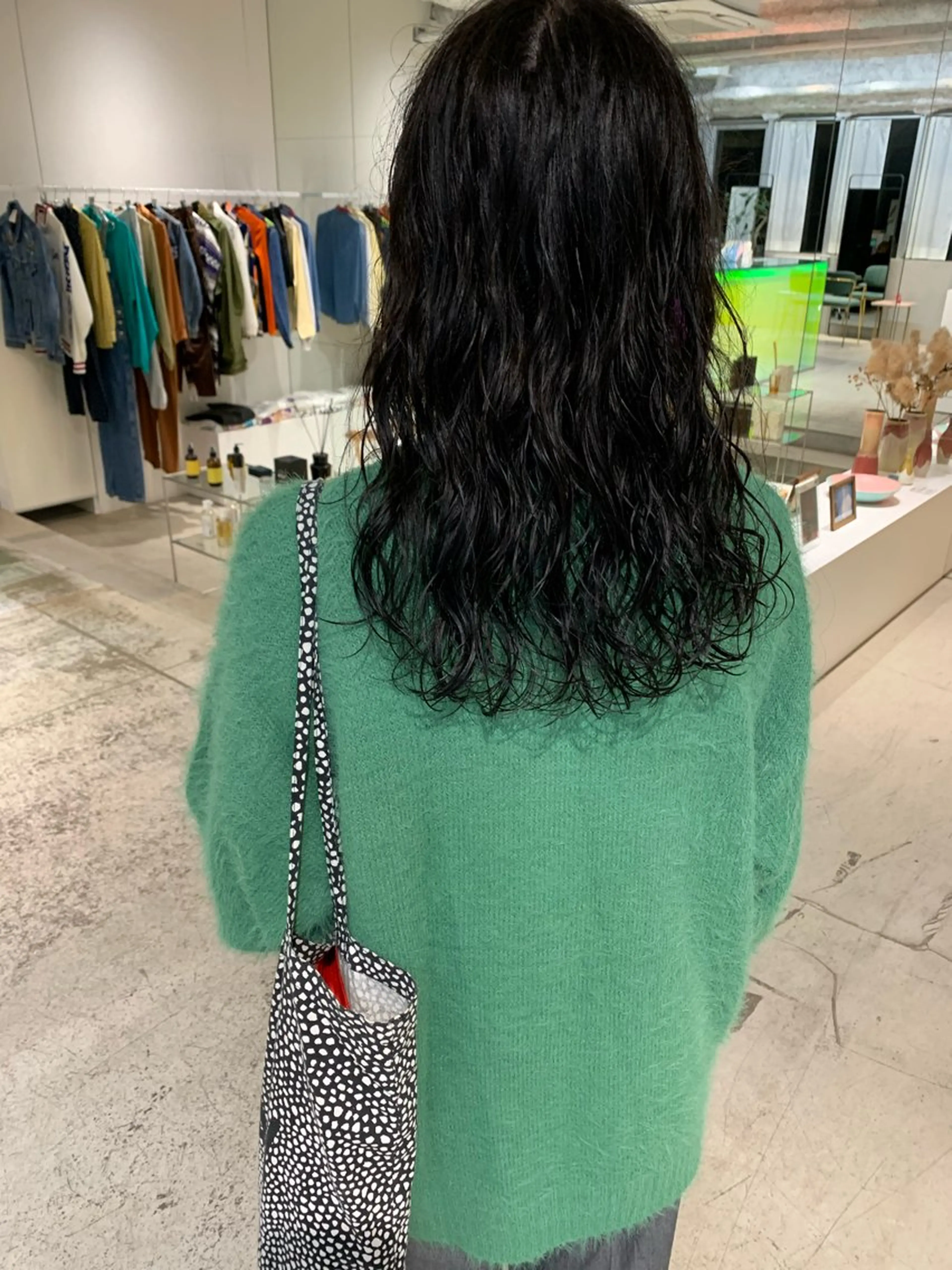 ロング パーマ スパイラルパーマ 宇佐美佳／美髪 ストレート/縮毛矯正のヘアスタイル