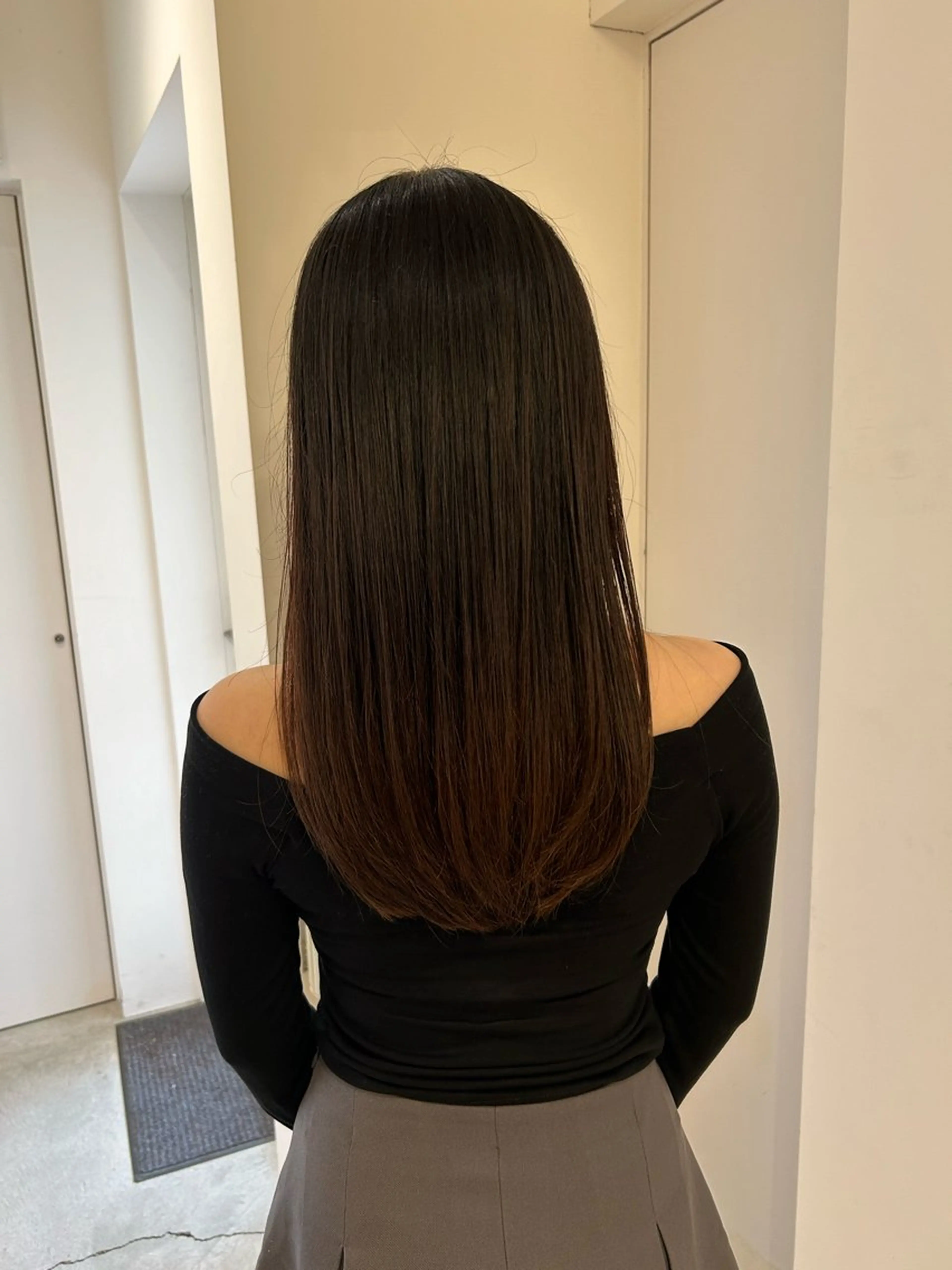 セミロング レイヤーカット 、 、のヘアスタイル