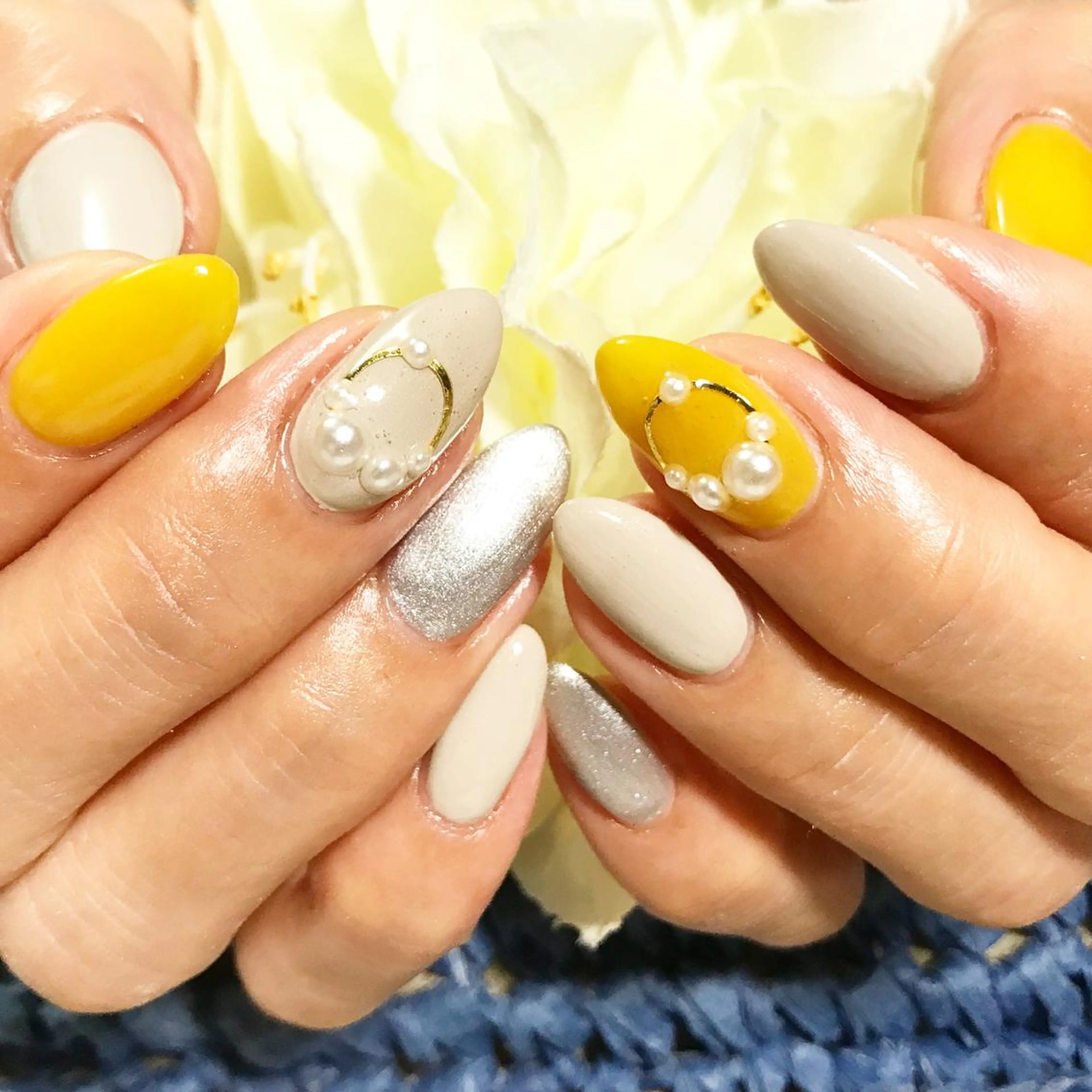 ネイル フットネイル シンプルネイル 春ネイル ホワイト 冬ネイル ネイル フフラ所属・nail fufla ♡yamane♡のネイルデザイン