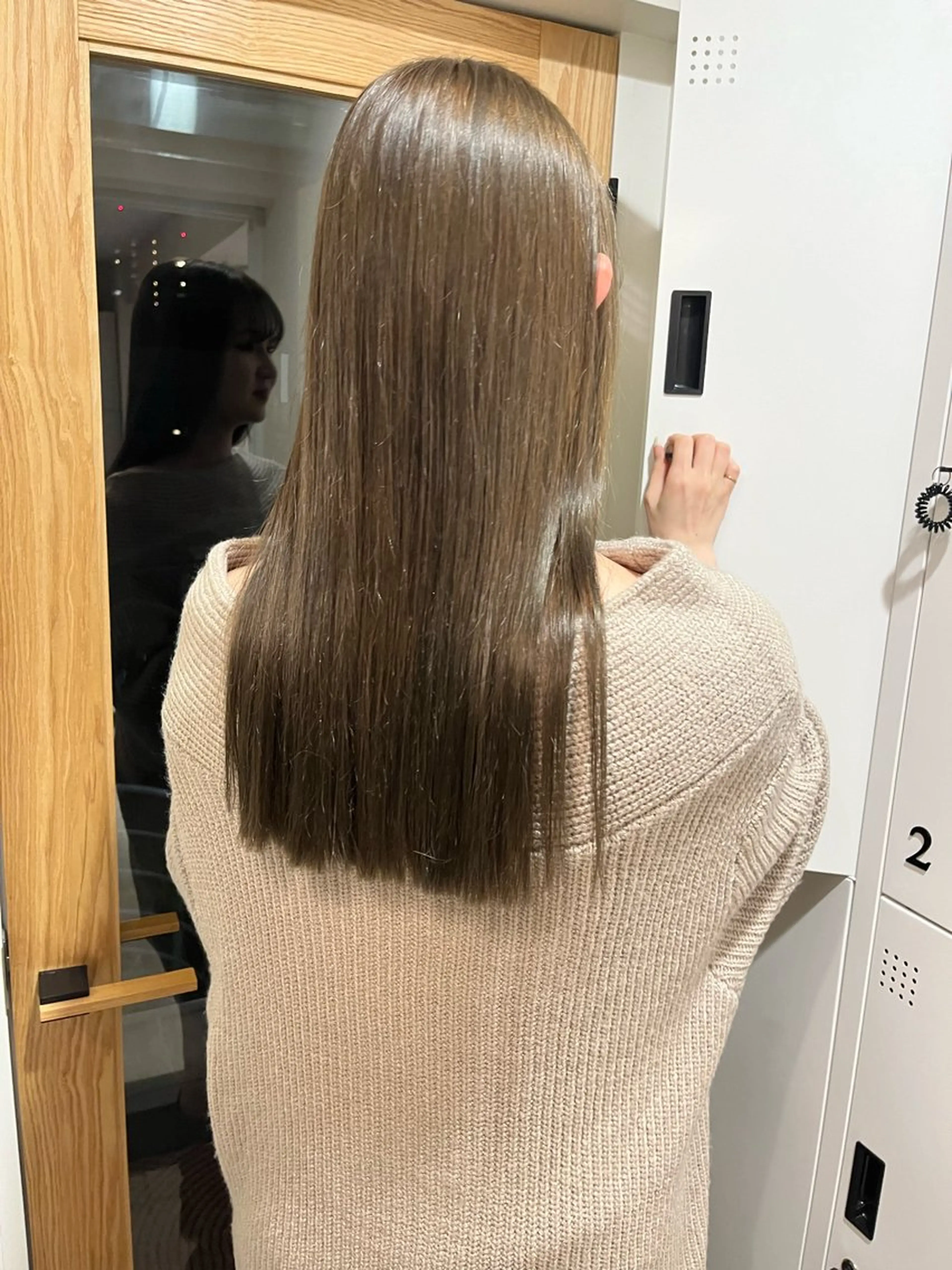 ロング カラー 透明感カラー オリーブカラー GO TODAY シェアサロン 表参道Flos店所属・nishi fuyumiのヘアスタイル