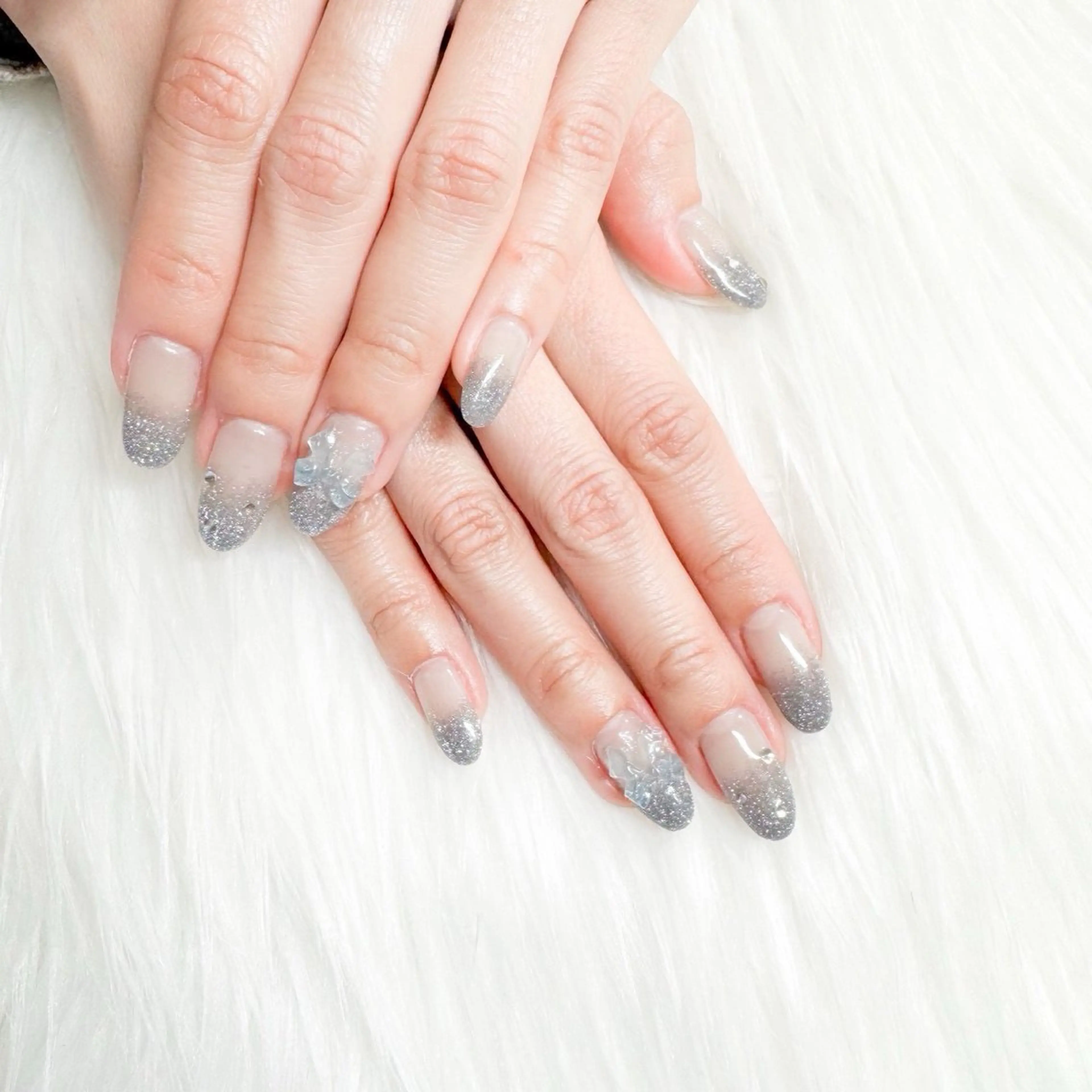 ネイル 柏瀬 来夏のネイルデザイン