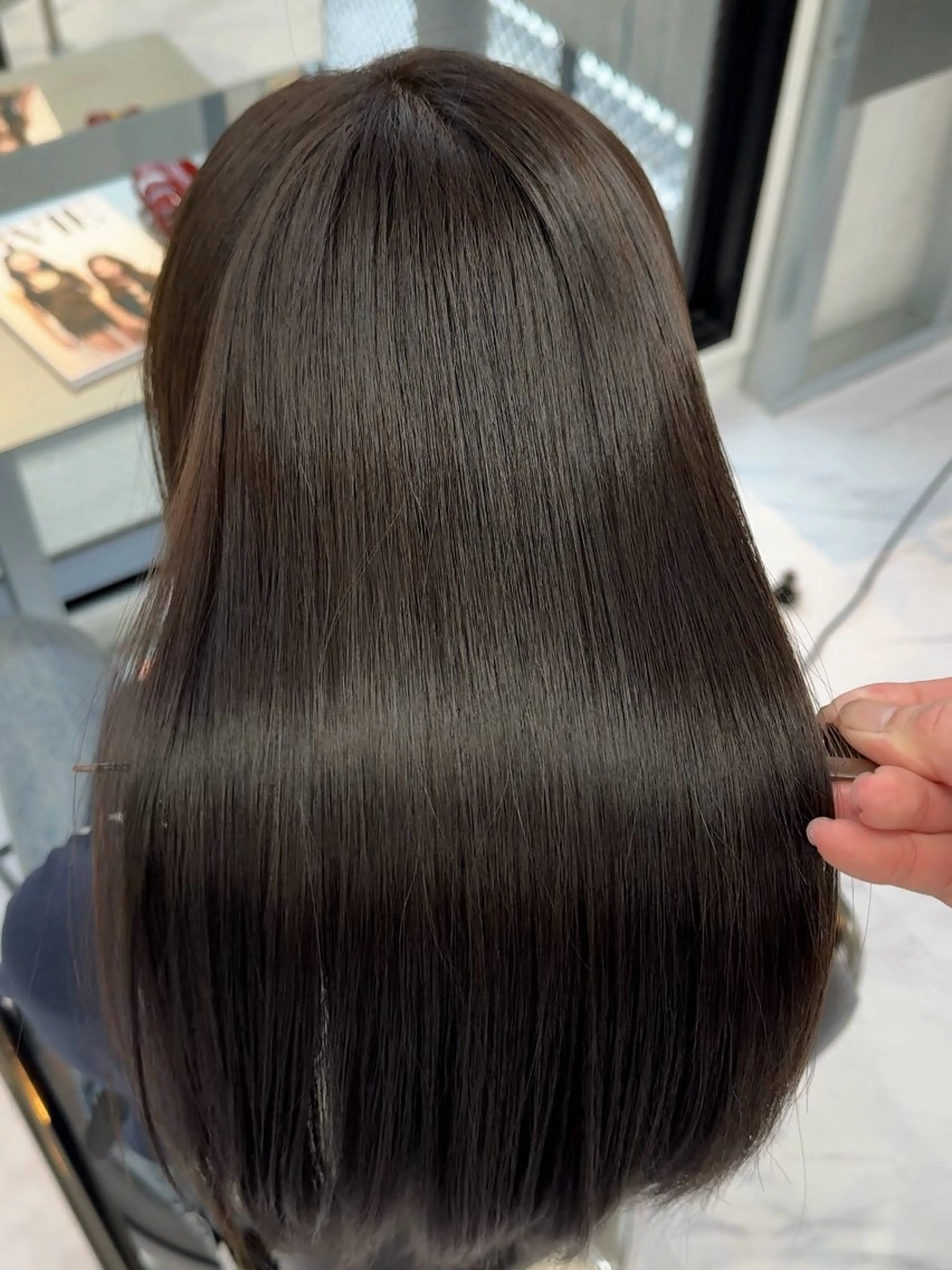 セミロング カット ヘアカラー トリートメント ヘアセット Rita/髪質改善 /透明感カラーのヘアスタイル