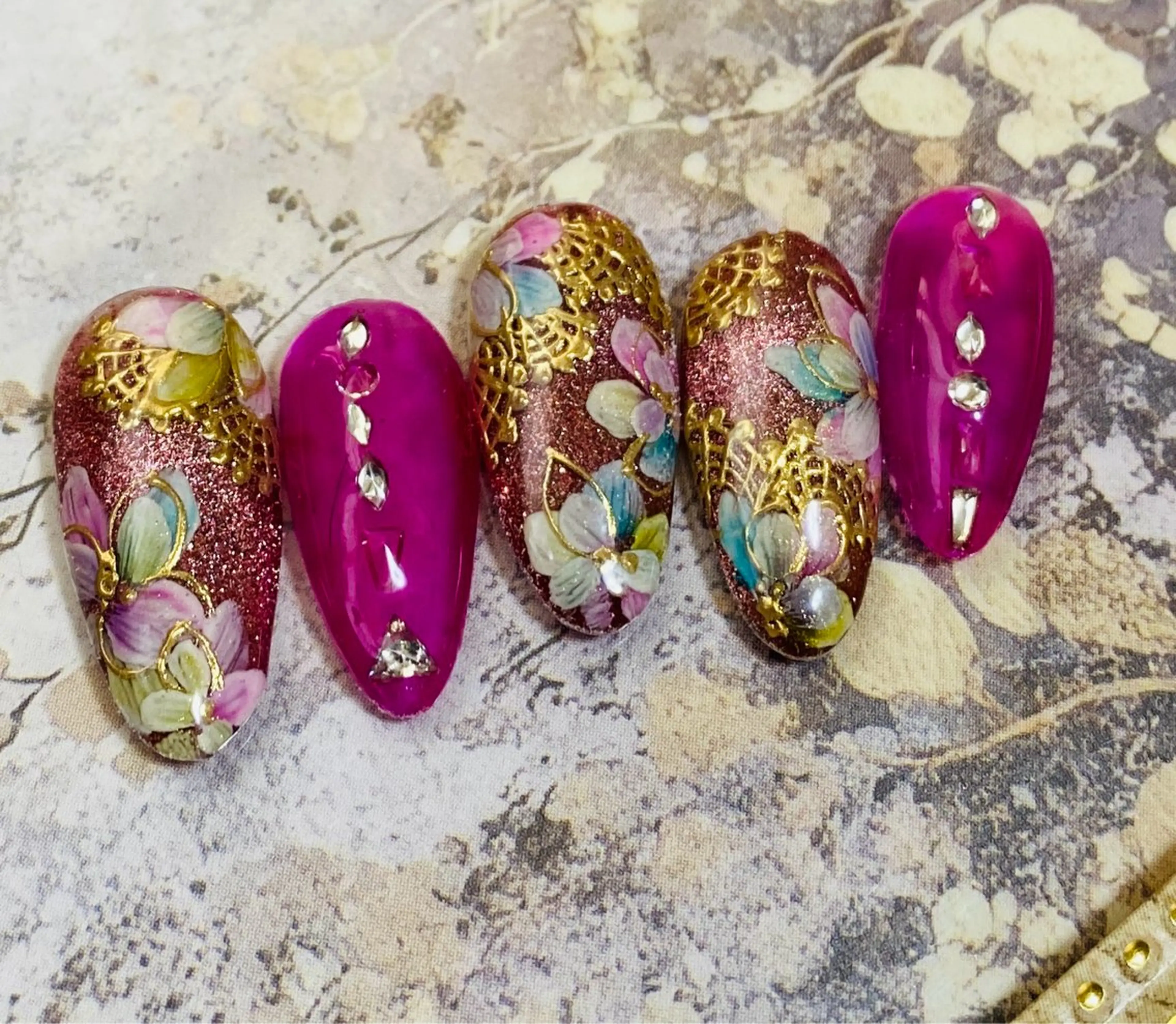 ネイル フラワーネイル レース 自宅ネイルサロン ♦️nuance♦️のネイルデザイン