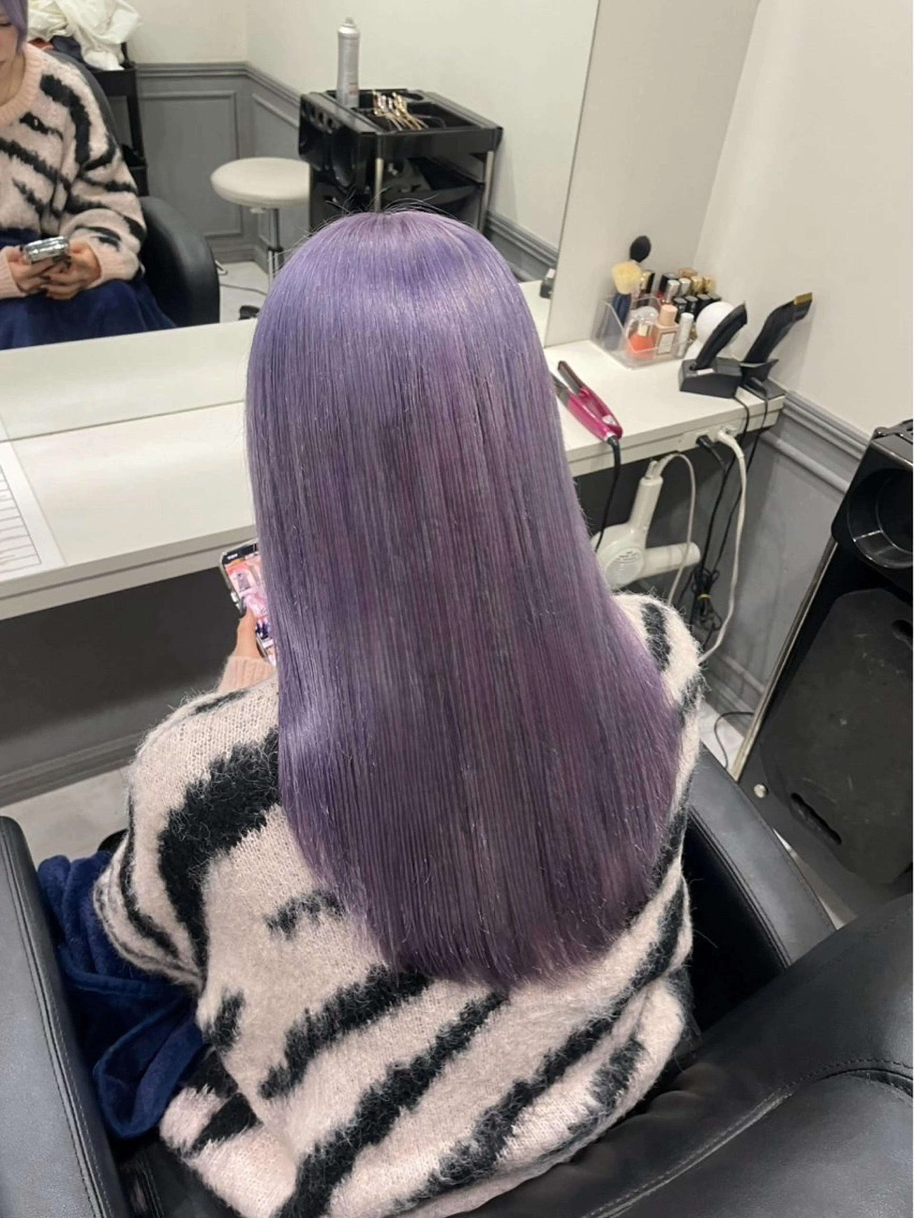 ロング カラー ヘアカラー トリートメント 🦋REISA🦋 エクステ×ハイトーンのヘアスタイル