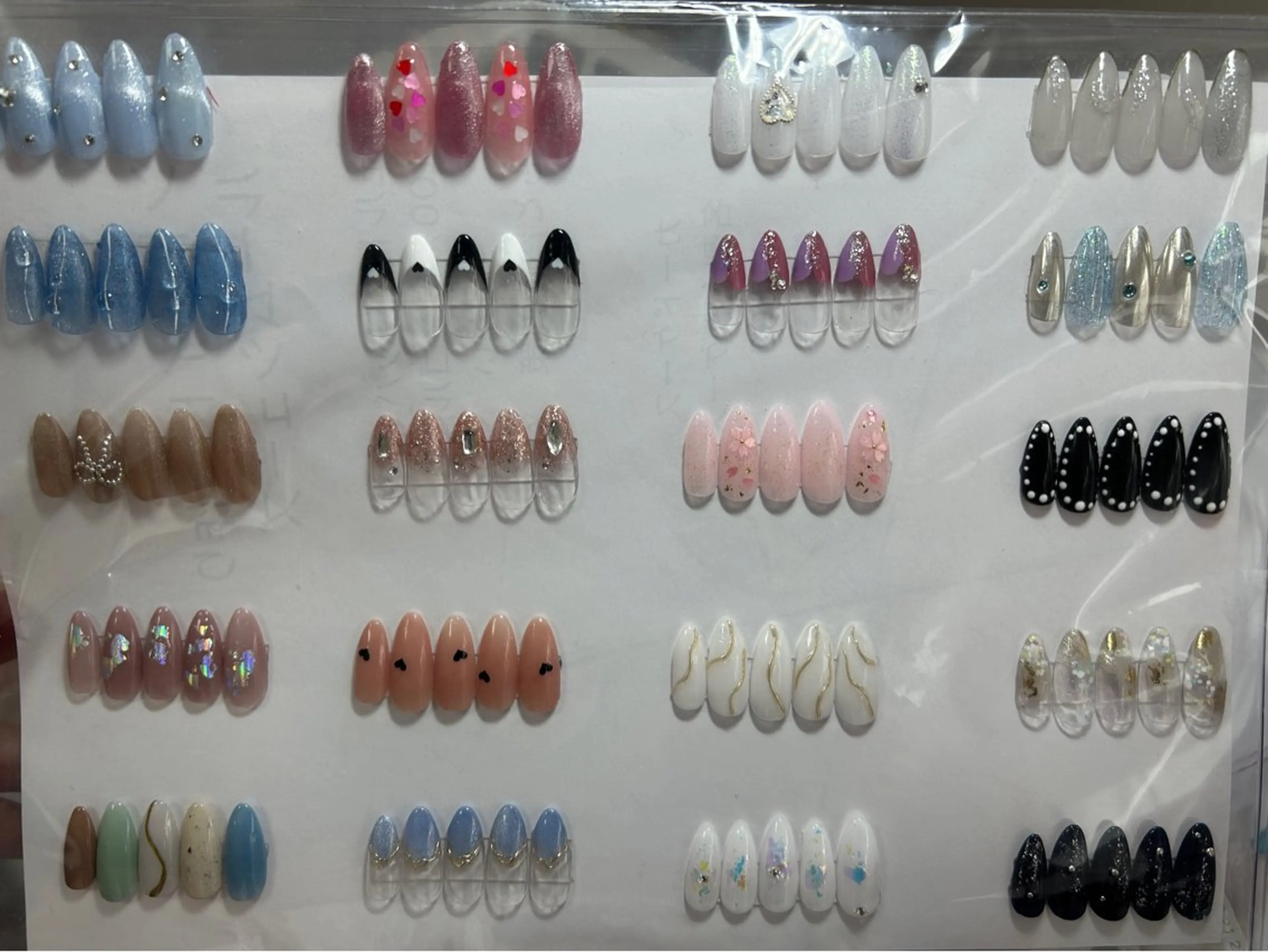 ネイル ハンドネイル Moon's🌙💅 Shioriのネイルデザイン