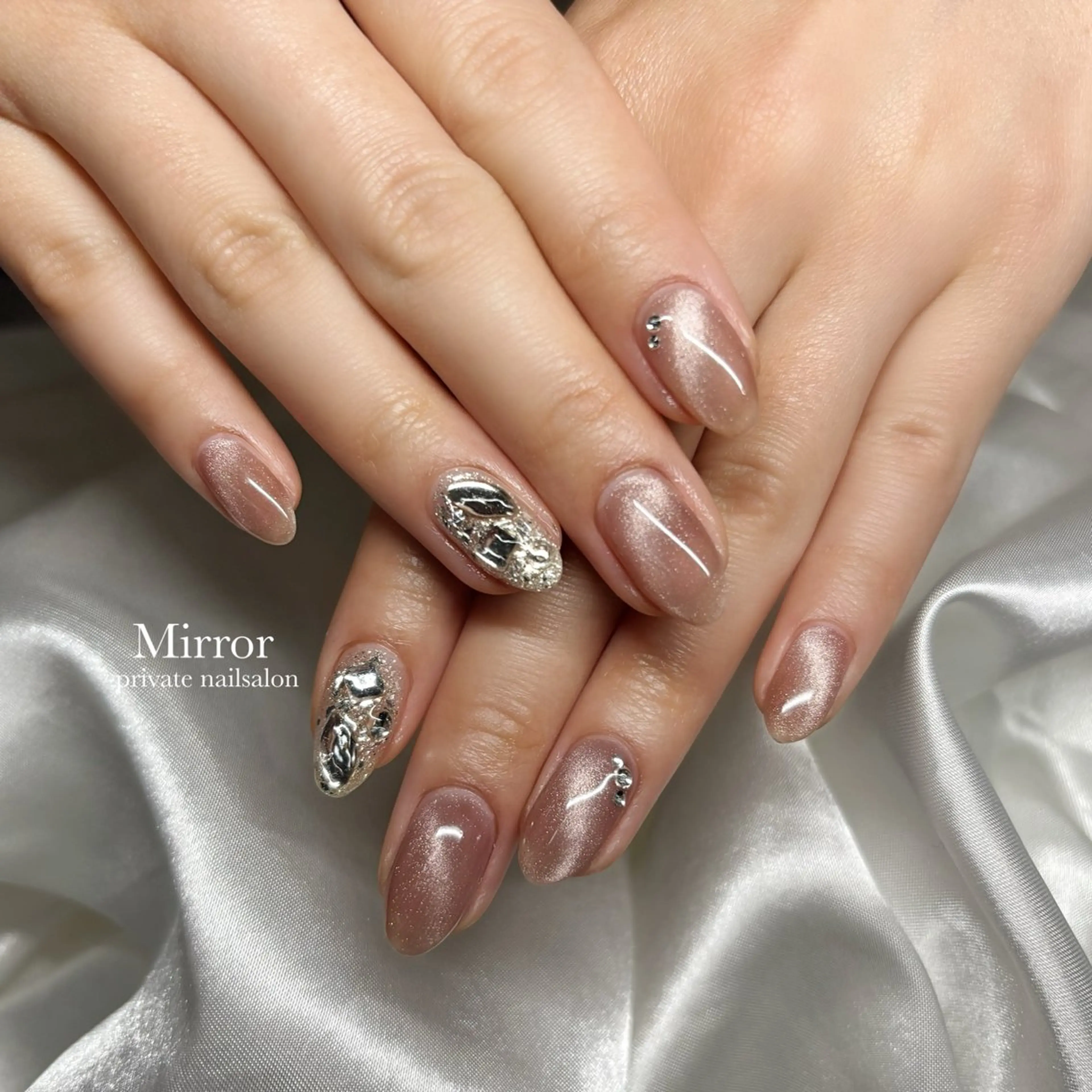 ネイル nailsalon Mirrorのネイルデザイン