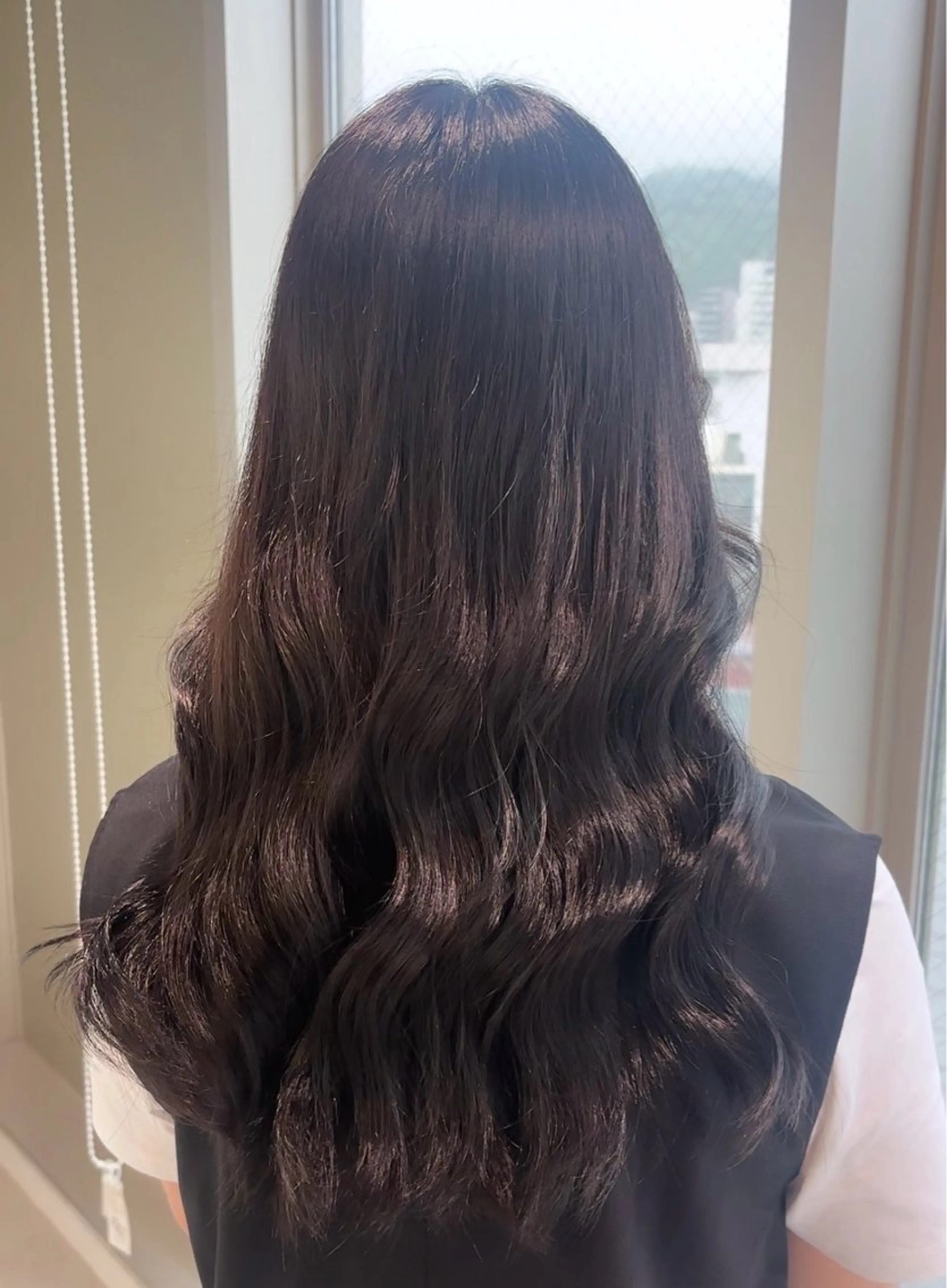 ロング カラー グレージュ ラベンダーカラー EIGHT ／SHU🩶のヘアスタイル