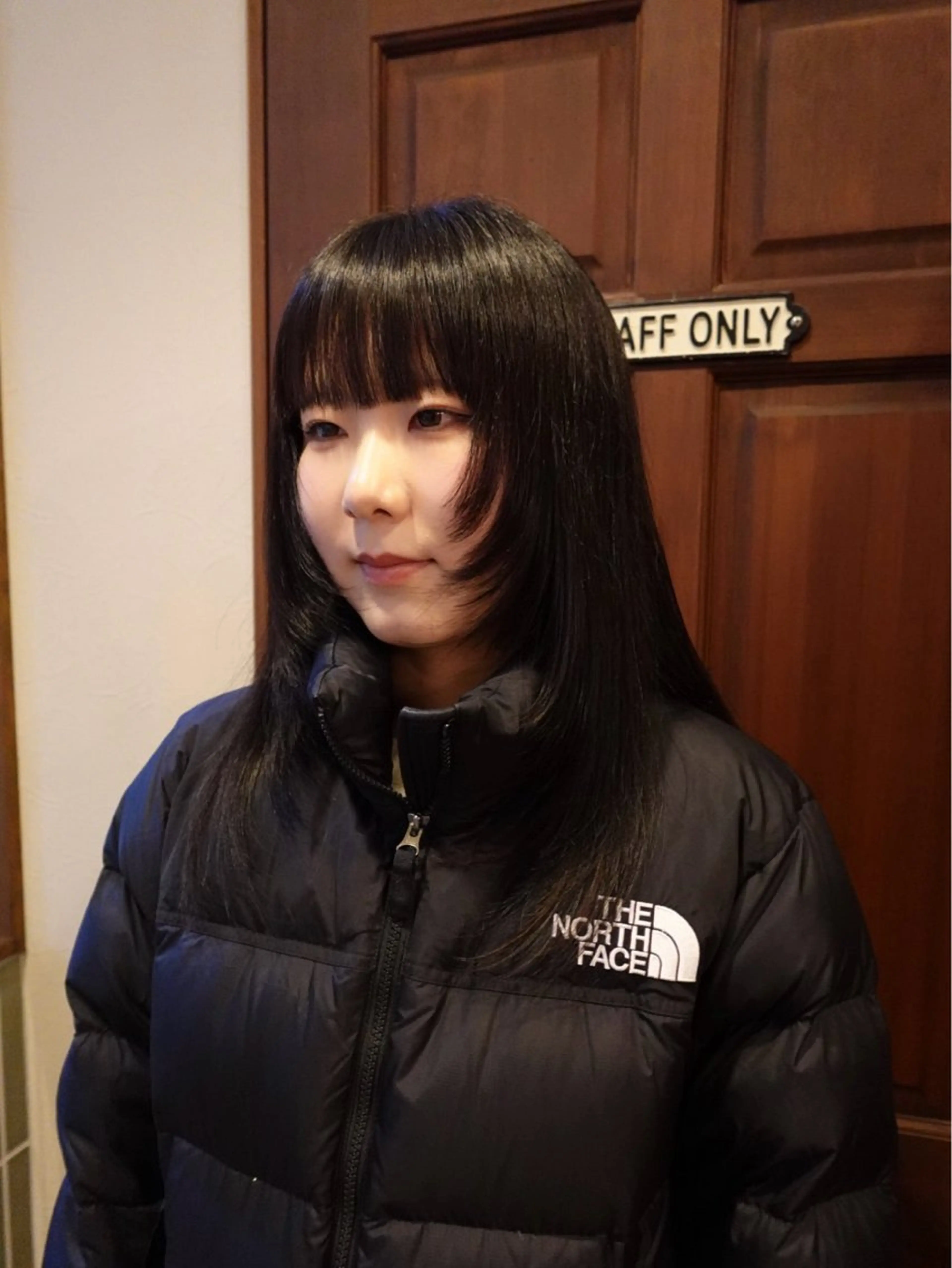 セミロング カット RECHE所属・YUURI カットモデルのヘアスタイル