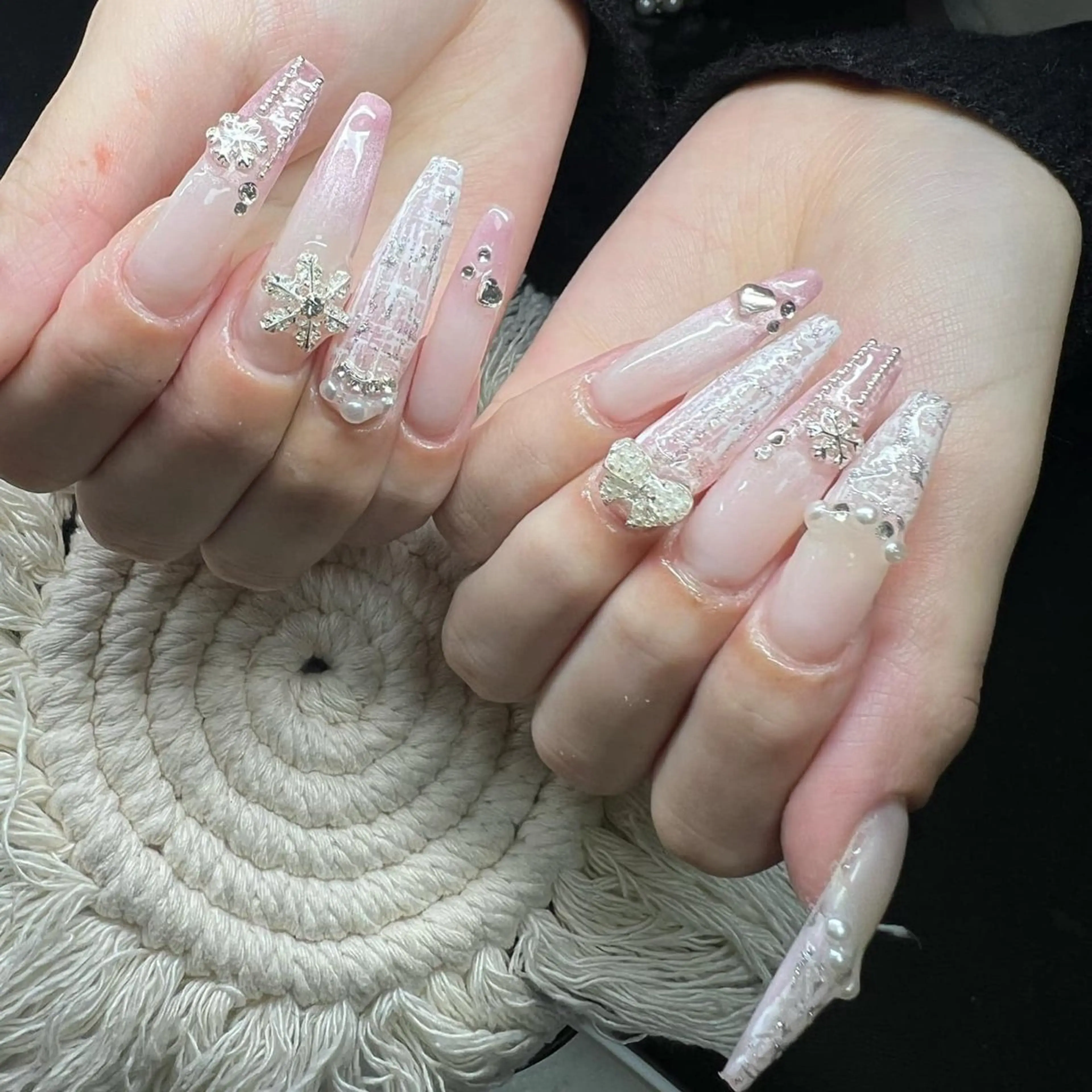 ネイル オーロラネイル チークネイル 長さ出し フットネイル フレンチネイル Lee Nails チップ長さだし専門店のネイルデザイン