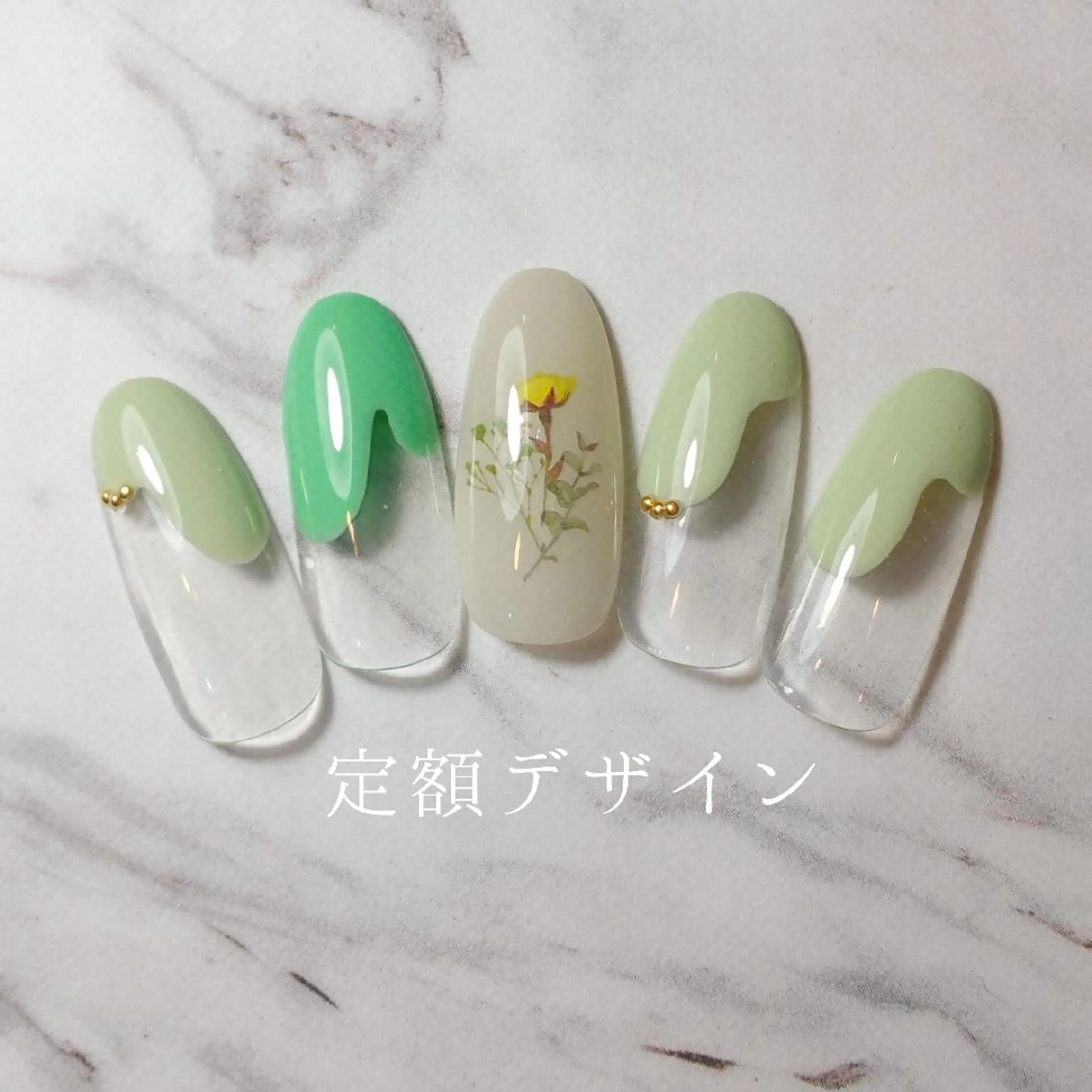 ネイル ハンドネイル 柴田 彩のネイルデザイン