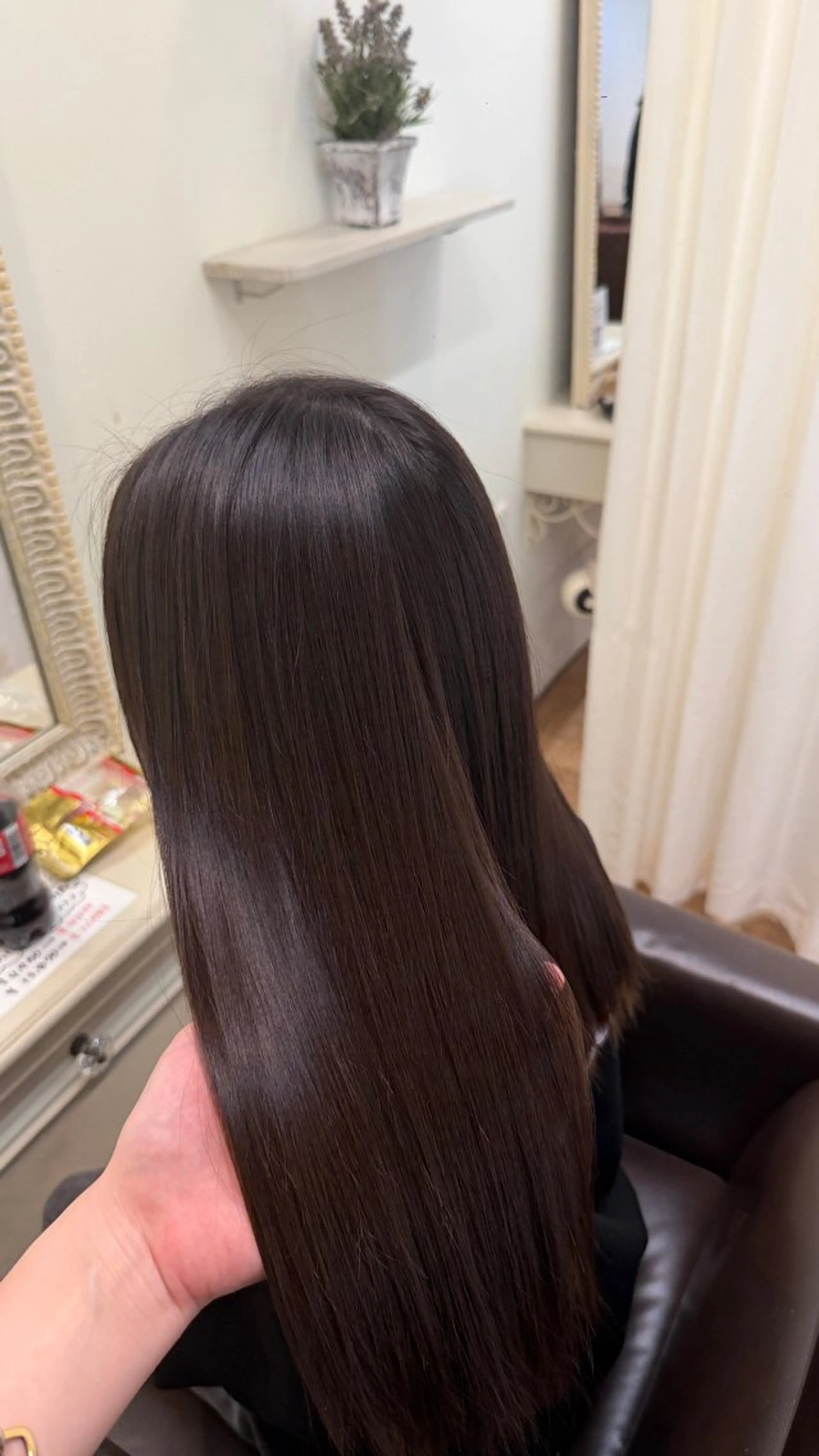 ミディアム 縮毛矯正 縮毛矯正 西村 美月のヘアスタイル