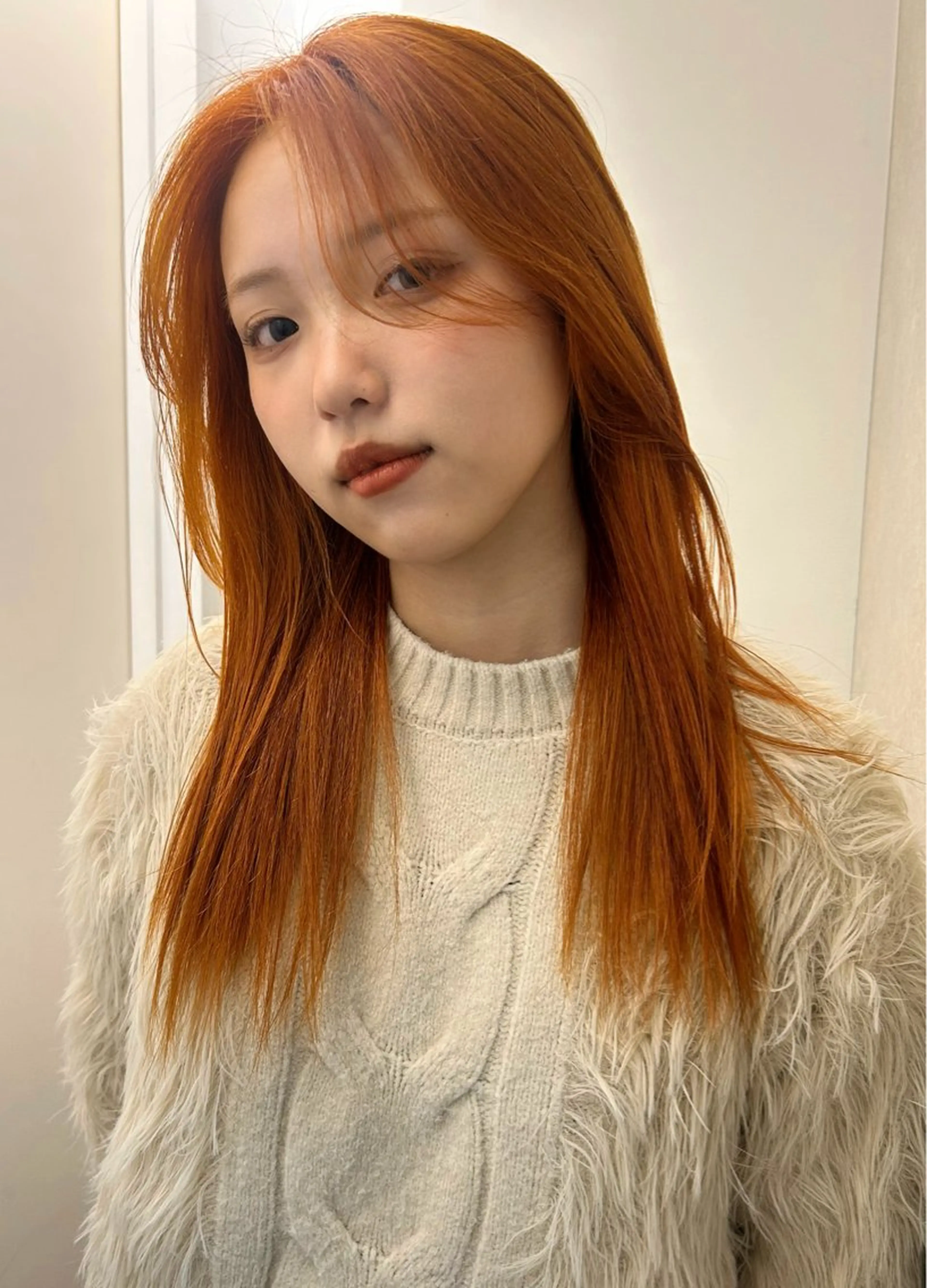 ロング カラー カット ヘアカラー 🌟暖色系ハイトーン 🌟AIのヘアスタイル