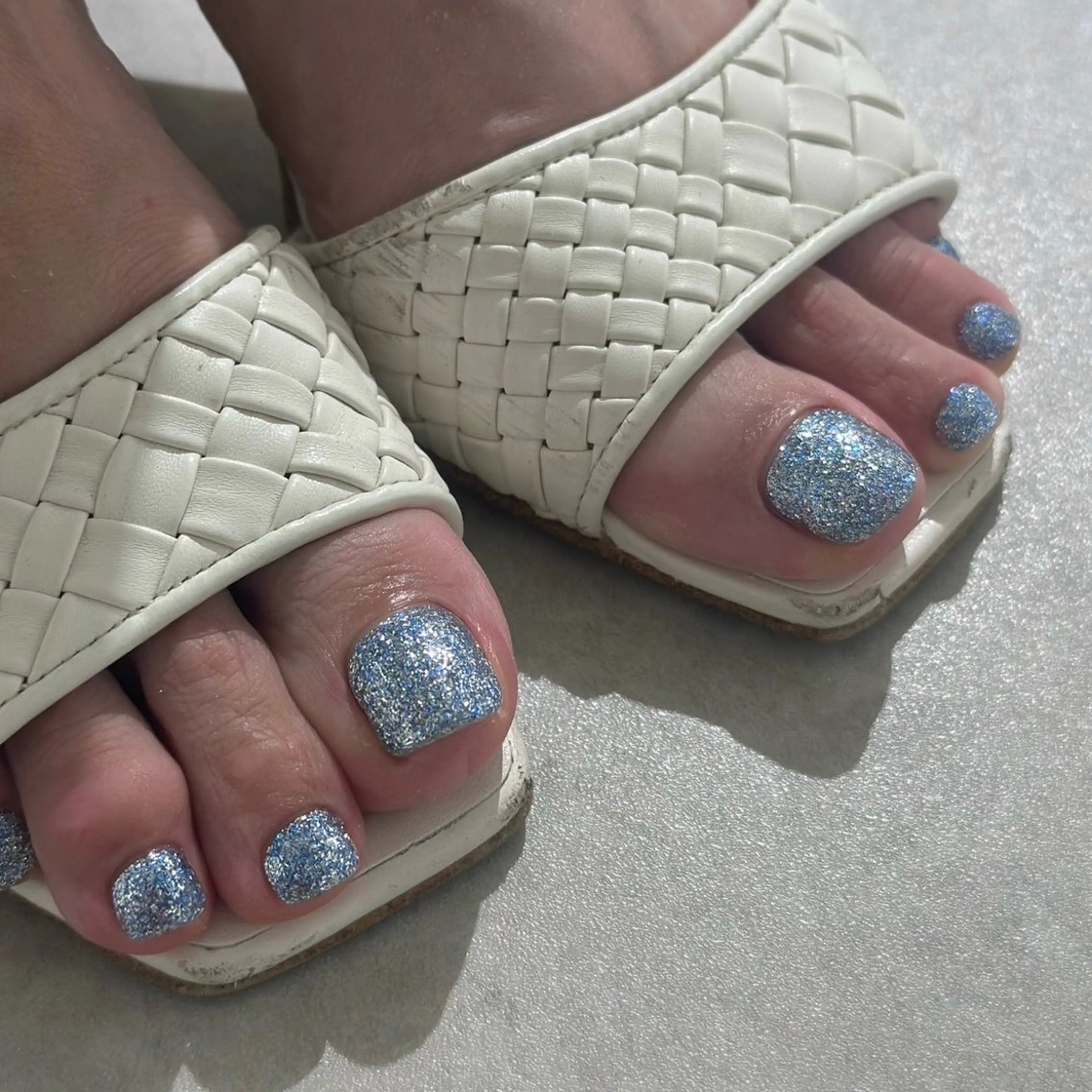 【 オフ無料 】フット シンプル​〜​持ち込みアート◎✨の写真