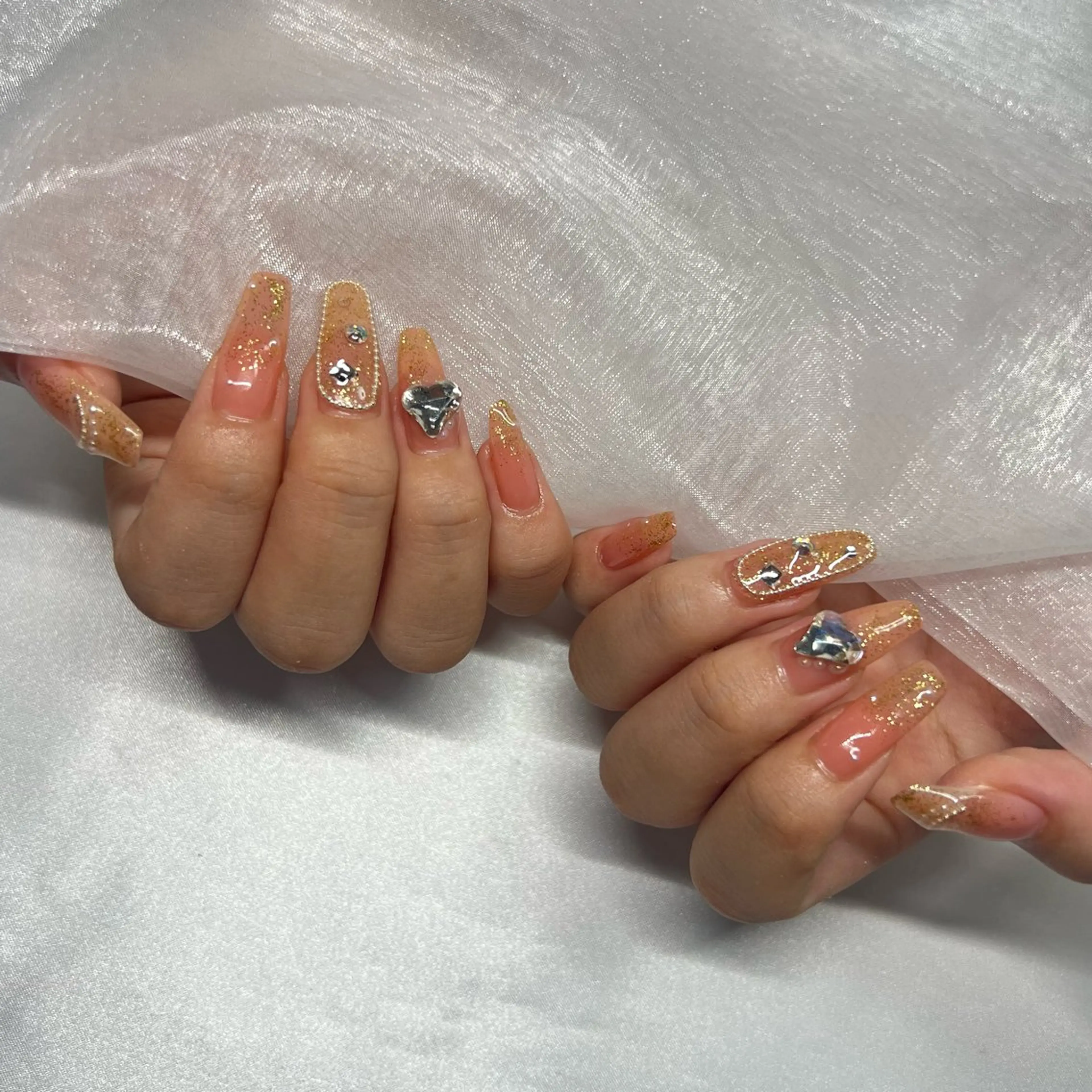 ネイル ジェルネイル 韓国ネイル ラメ(グリッター) マグネットネイル ミラーネイル ハンドネイル -nail salon-Reward所属・nail salon Rewardのネイルデザイン