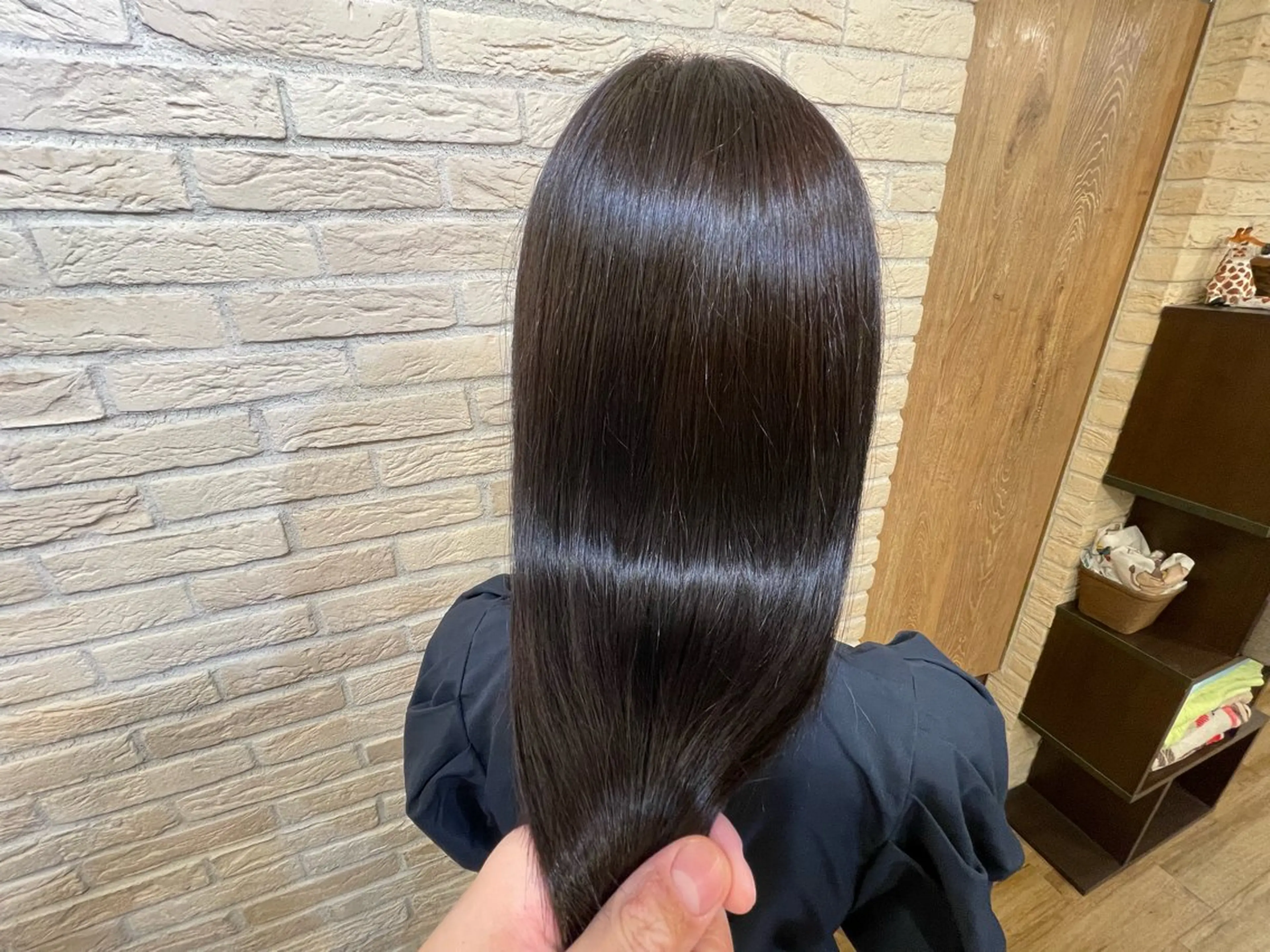 ロング 髪質改善カラー＆ 縮毛矯正　石井良平のヘアスタイル