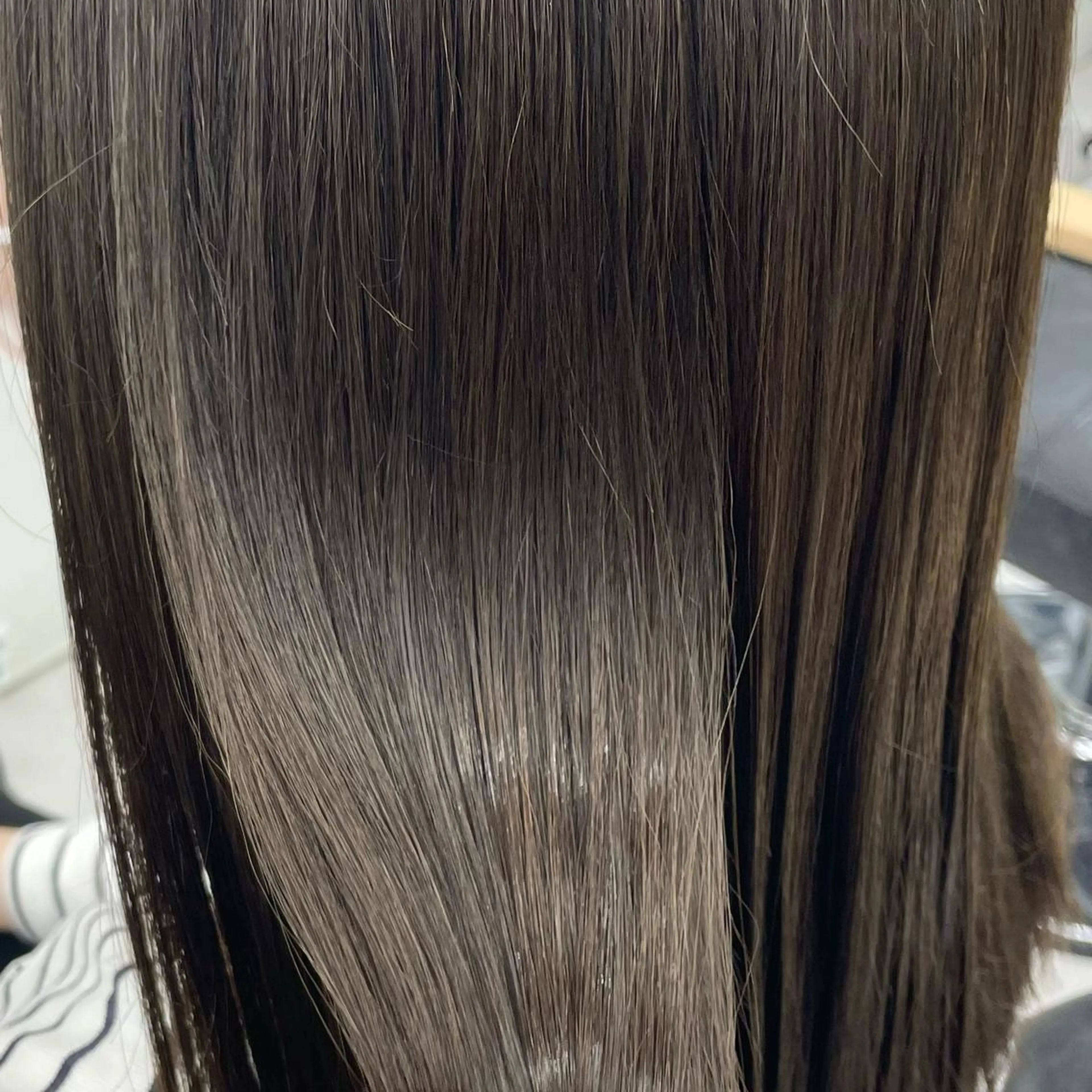 ロング カラー パーマ ヘアアレンジ メンズ キッズ ネイル マツエク・マツパ アイブロウ ブラウンカラー オリーブブラウン カラーマツエク ブラウン mona/ ストレートスタイル✨のヘアスタイル