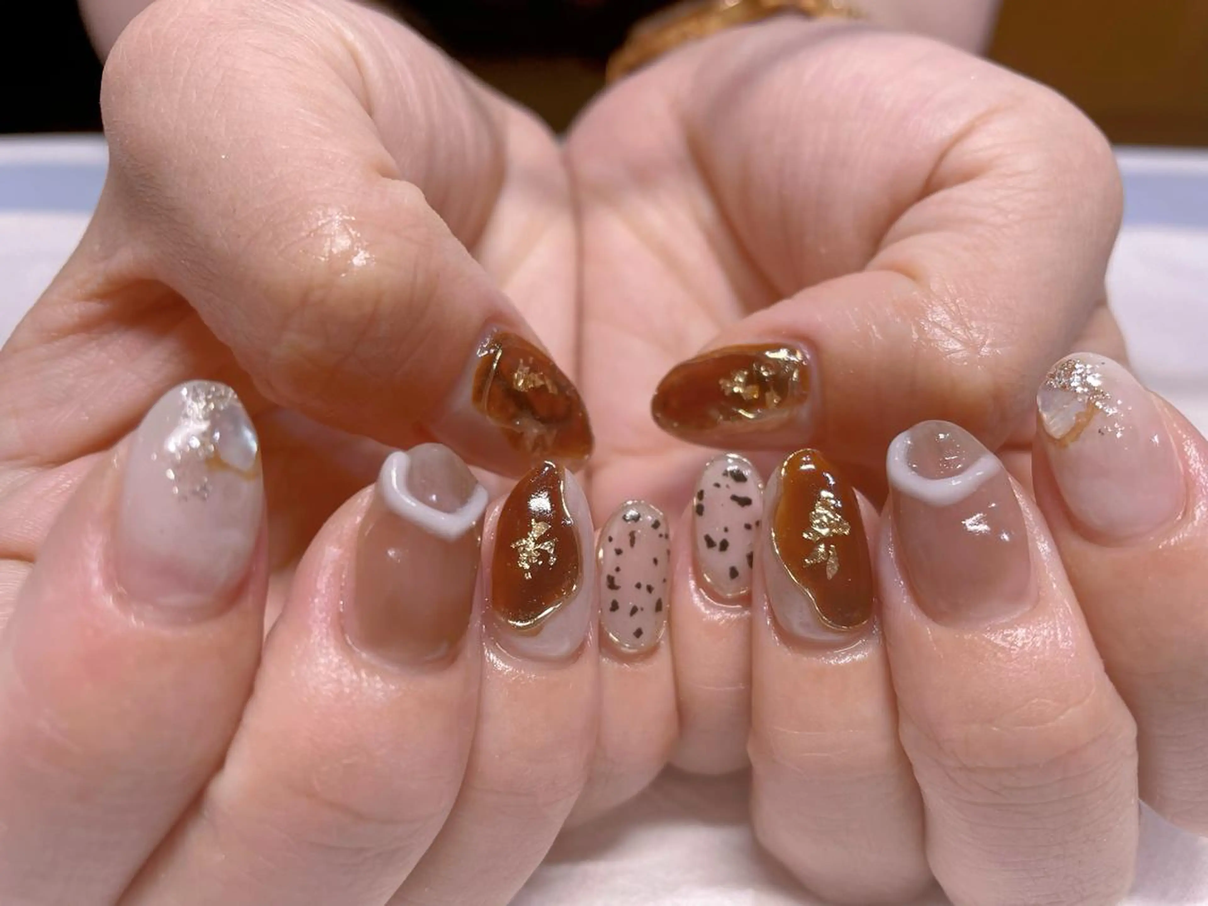 ネイル ブラウン ゴールド ニュアンスネイル ハンドネイル ネイリスト ❄️ユキ❄️のネイルデザイン