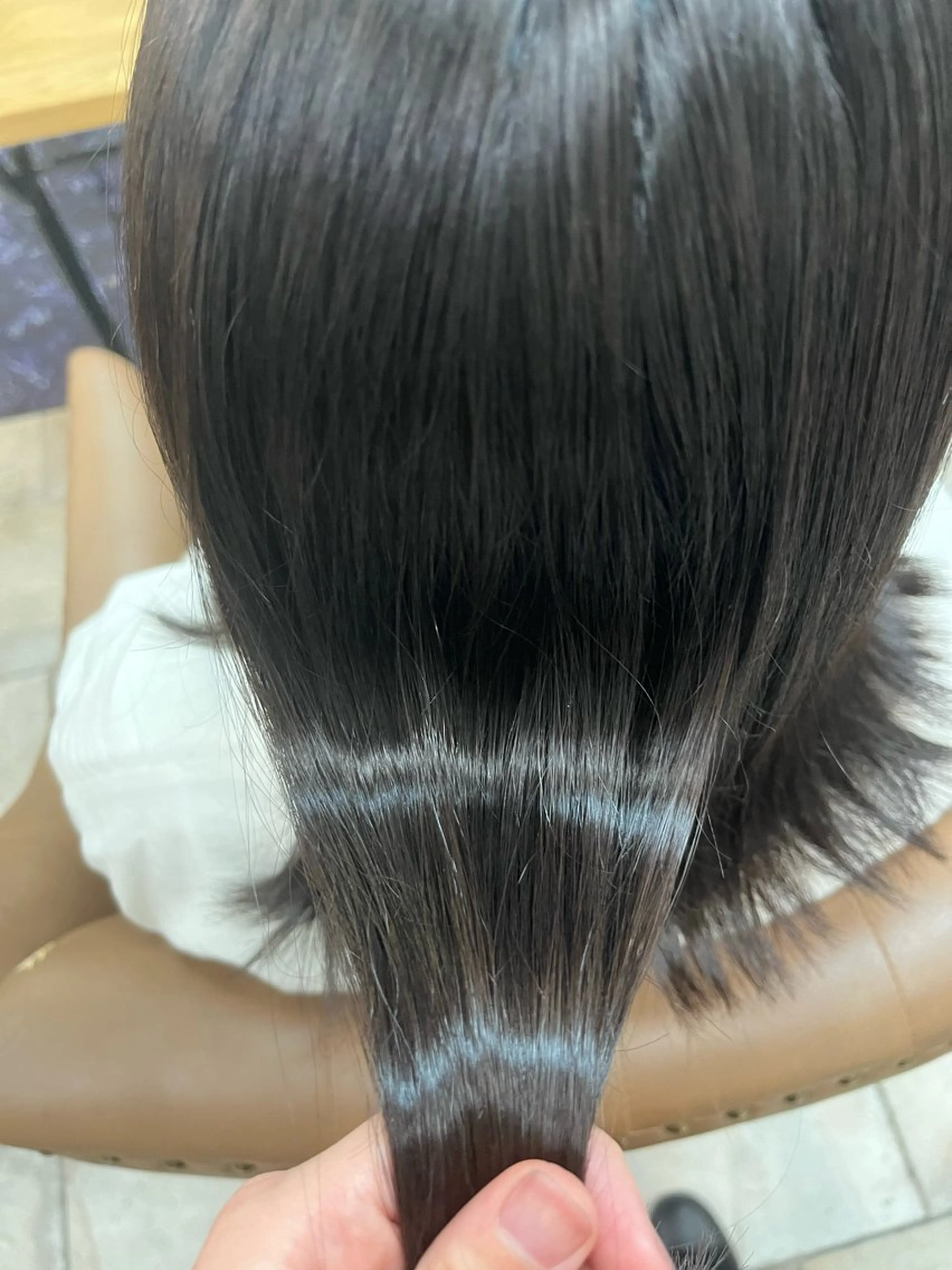 ミディアム カラー アッシュ パープルカラー ヘアカラー トリートメント ヘッドスパ カラー/アイリスト 麻優のヘアスタイル