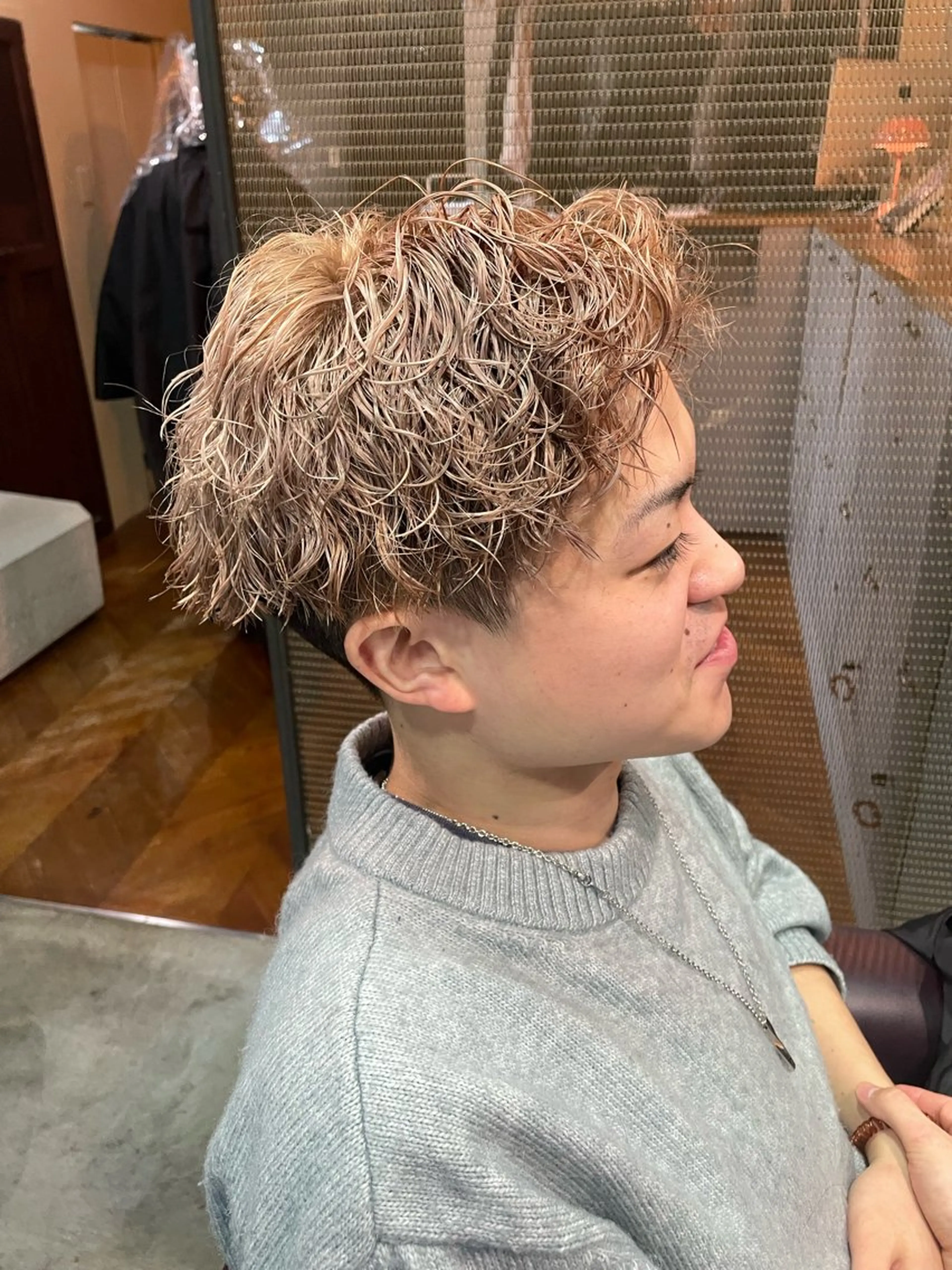 カラー メンズ カット ヘアカラー Ms.CHARM【ミズチャーム】所属・韓国/レイヤーカット 顔周り/廣瀬達哉のヘアスタイル