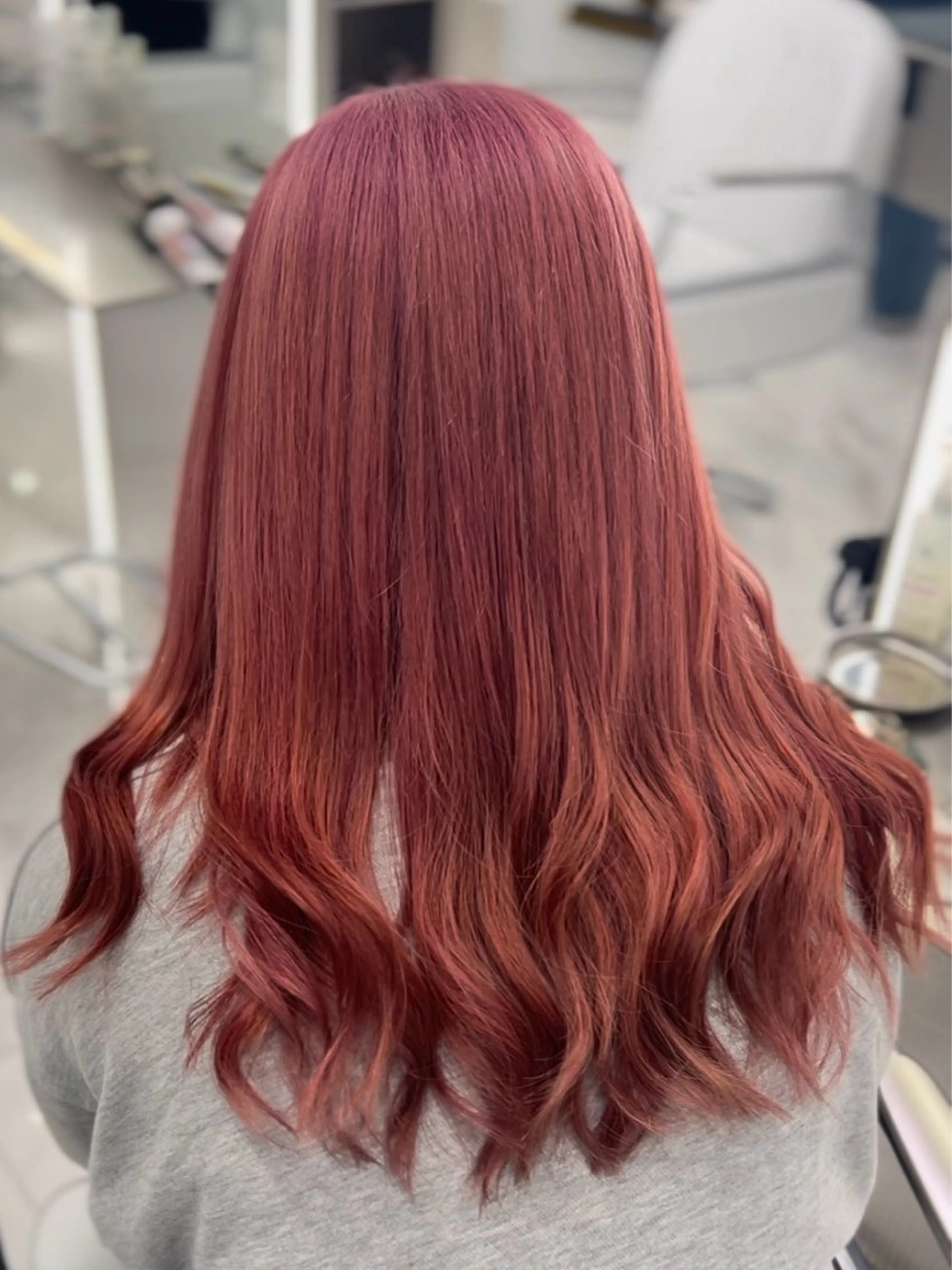 ロング カラー 透明感ミルクティー✨ 西澤 ジュンヤのヘアスタイル