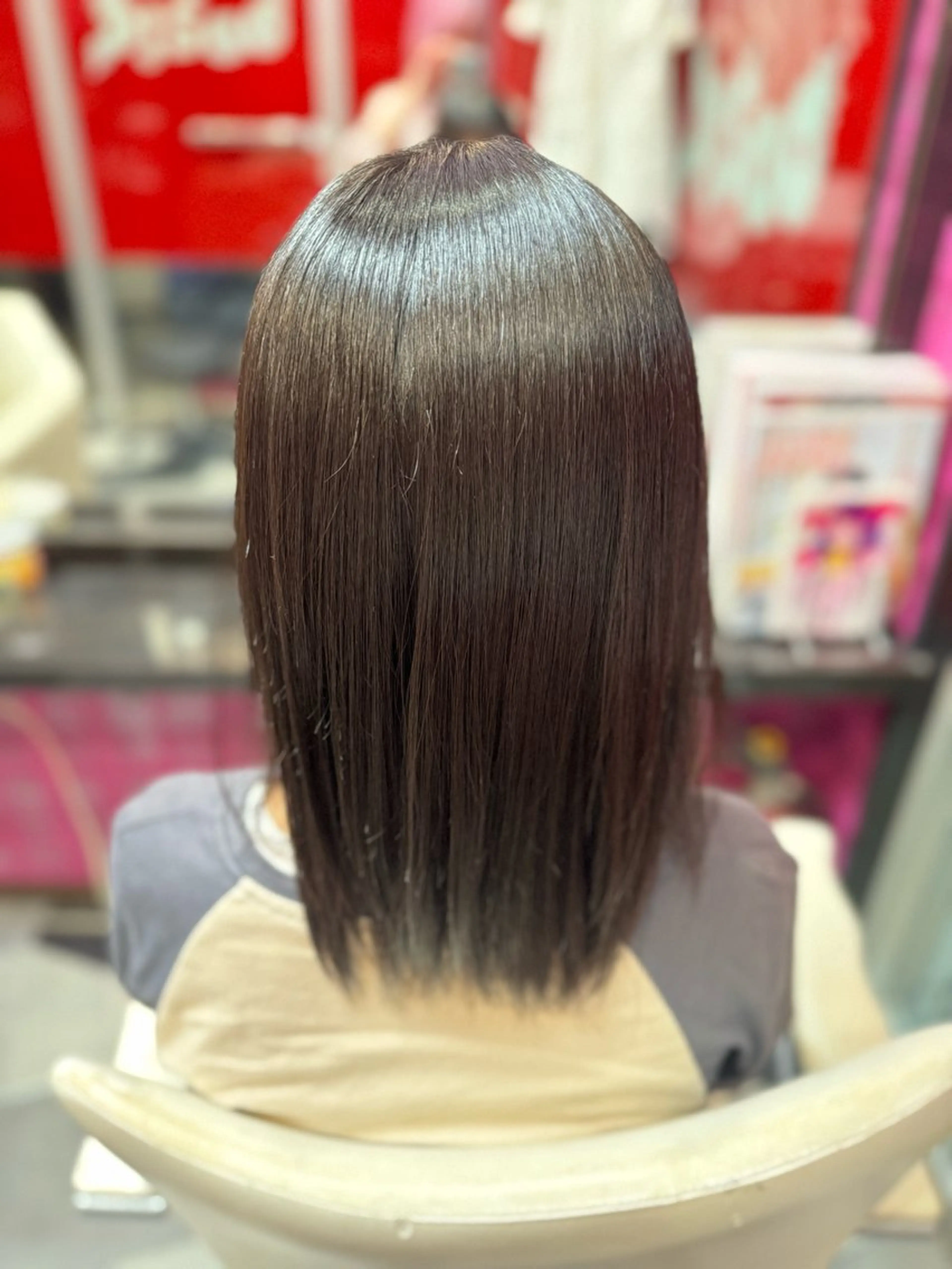 ショート 縮毛矯正 藤川 瑛梨奈のマツエク・マツパデザイン