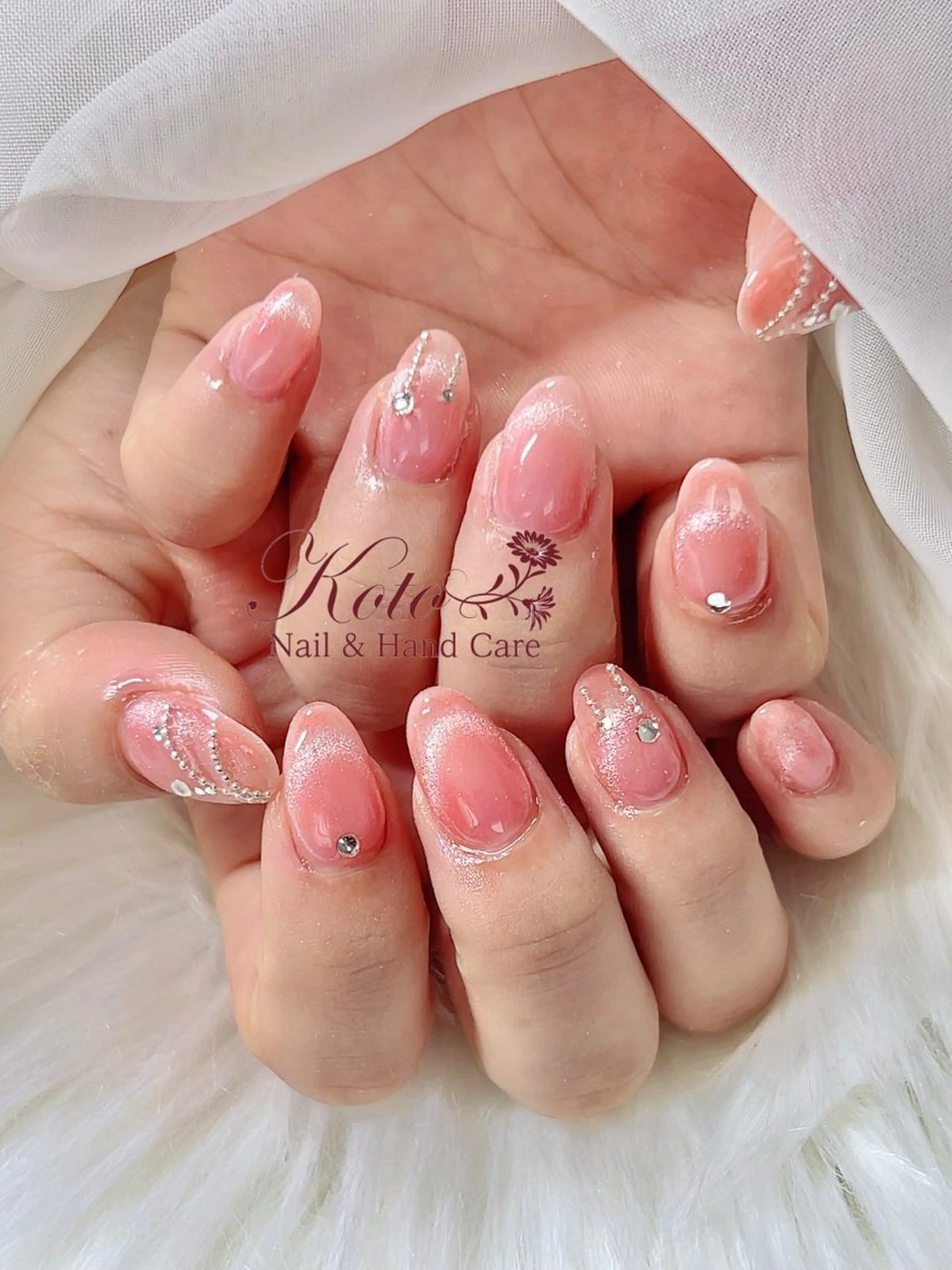 ネイル 長さ出し ジェルネイル 持ち込み ニュアンスネイル 赤色 ハンドネイル Nail Salon KOTOのネイルデザイン