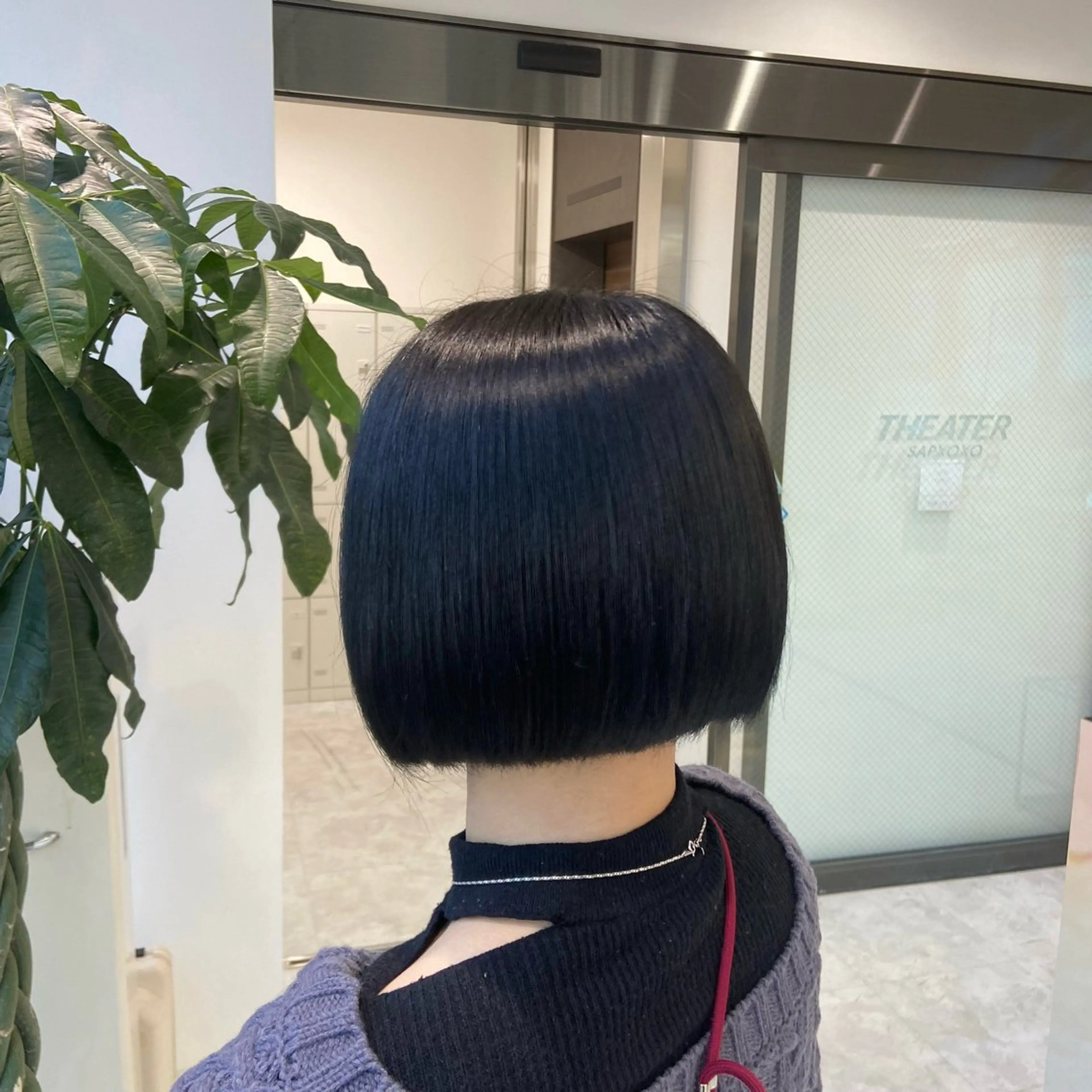 ミディアム カラー パーマ ヘアアレンジ 透明感ブリーチカラー 🌈TOMOHIROのヘアスタイル