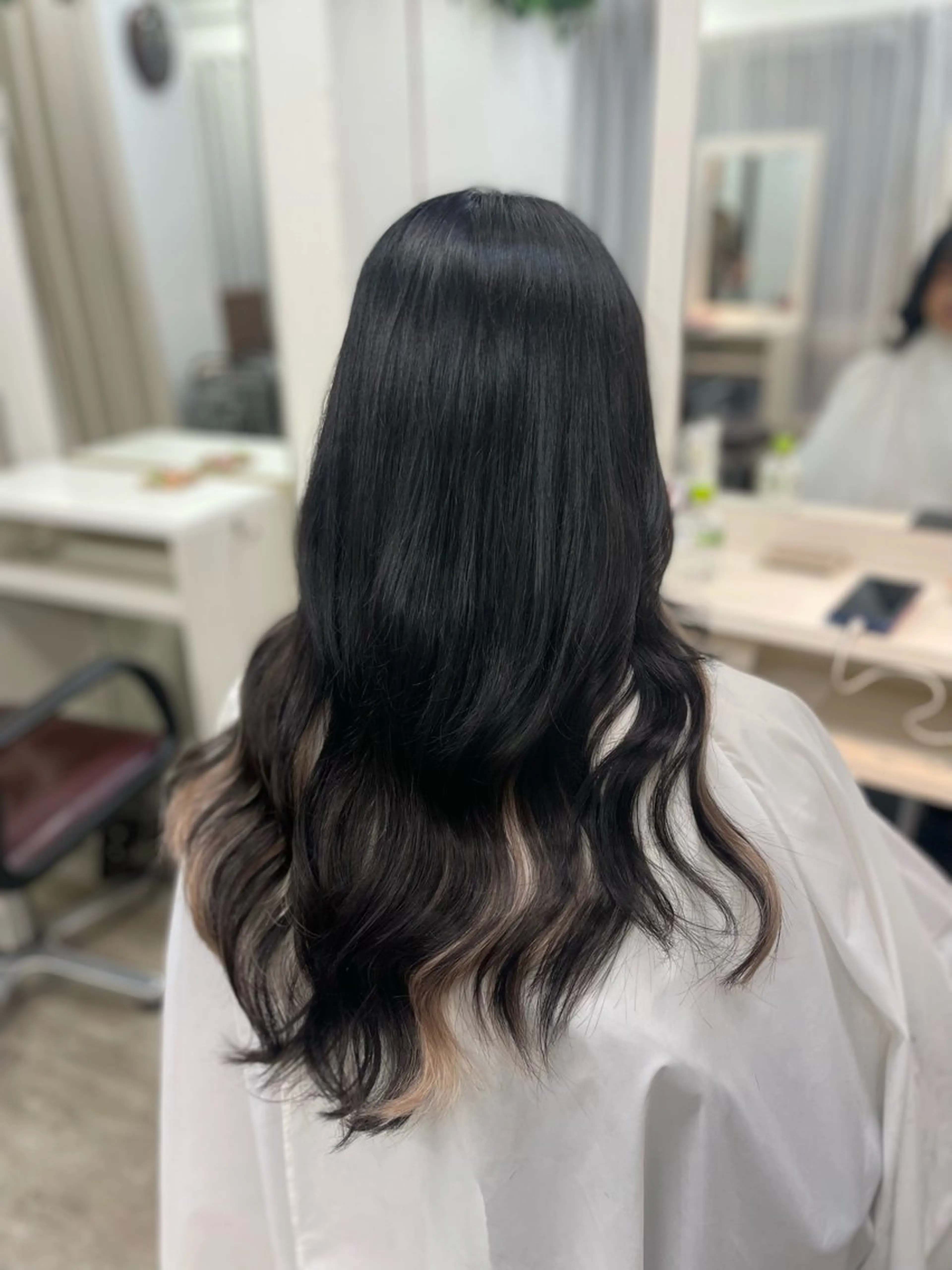 ロング カラー カット ヘアカラー エクステ ヘアセット 韓国ヘア🤍髪質改善 🇰🇷AKANEのヘアスタイル