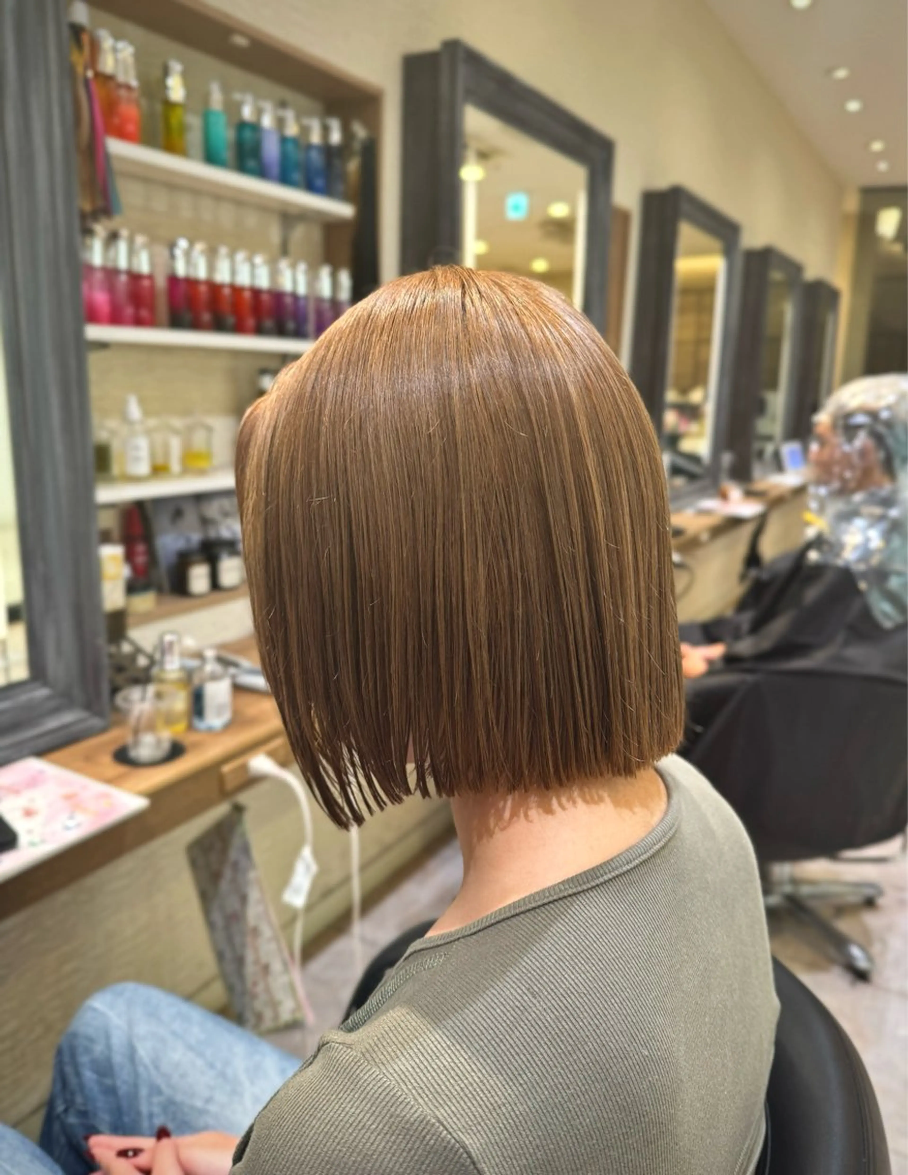 ミディアム カラー カット ヘアカラー さら艶ストレート 🩶Suzuneのヘアスタイル