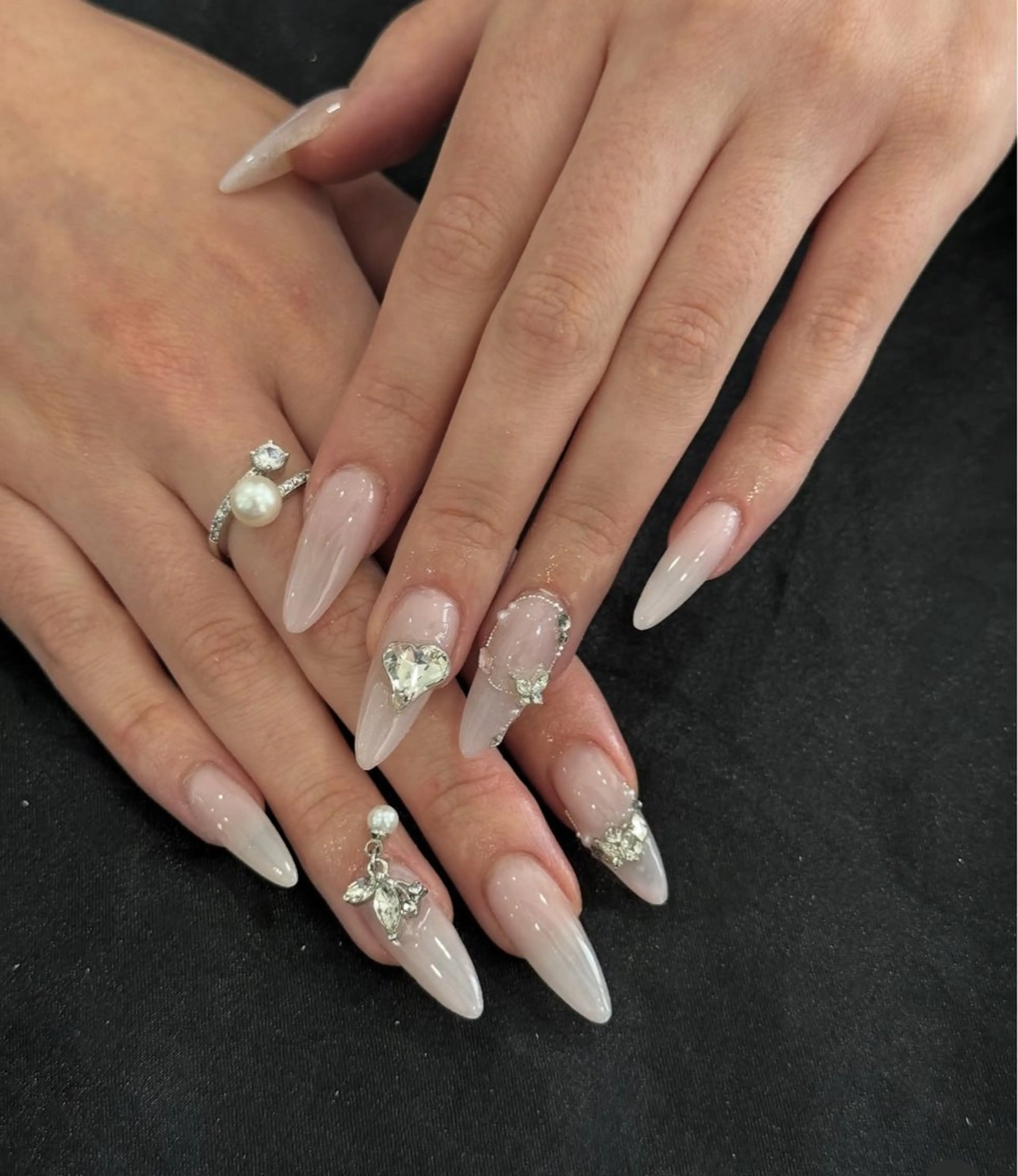 ネイル アニマル柄 オーロラネイル チークネイル フラッシュネイル ジェルネイル ハンドネイル Hina 池袋 長だしチップ専門店のネイルデザイン