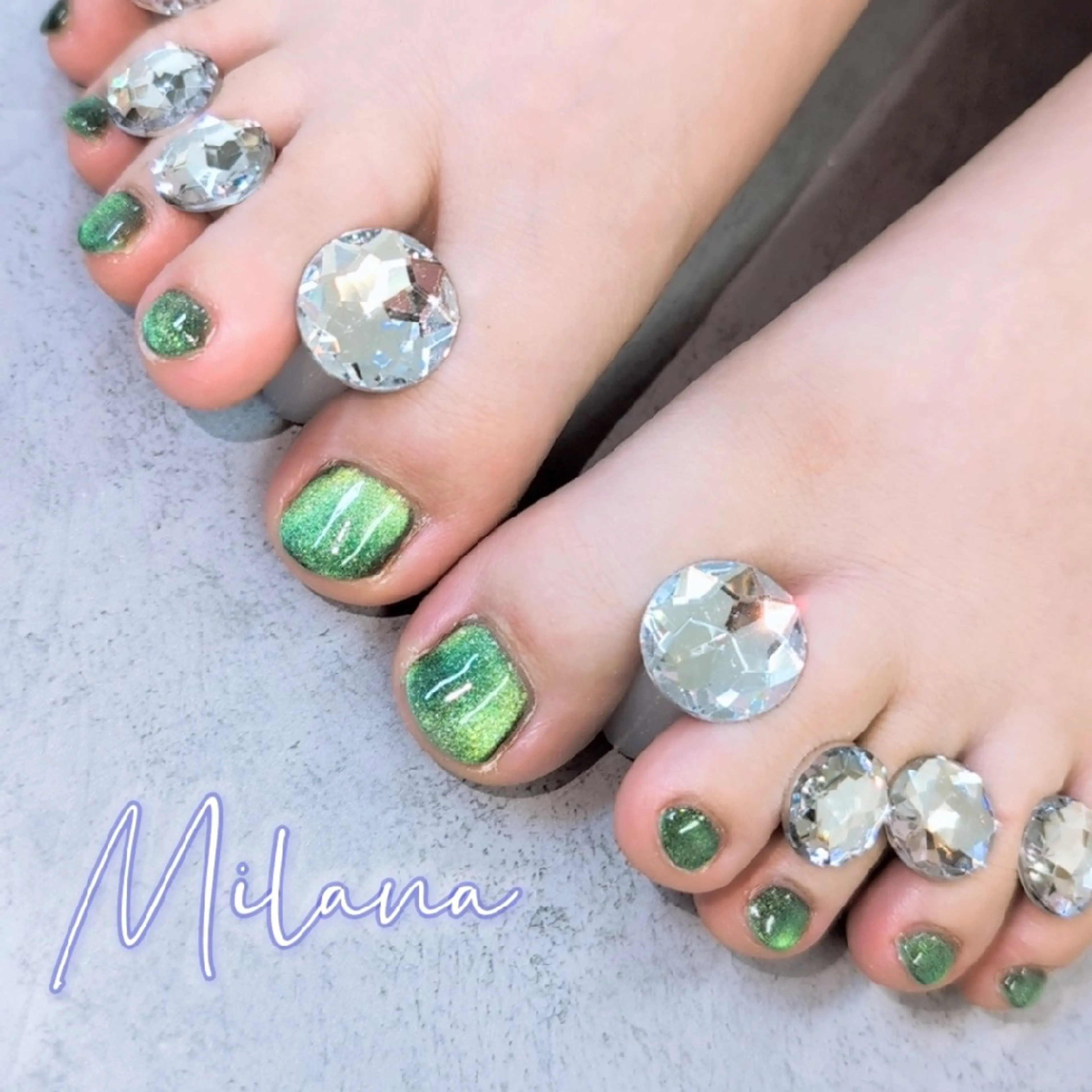 ネイル フットネイル マグネットネイル ワンカラーネイル フットネイル Milana 川瀬のネイルデザイン