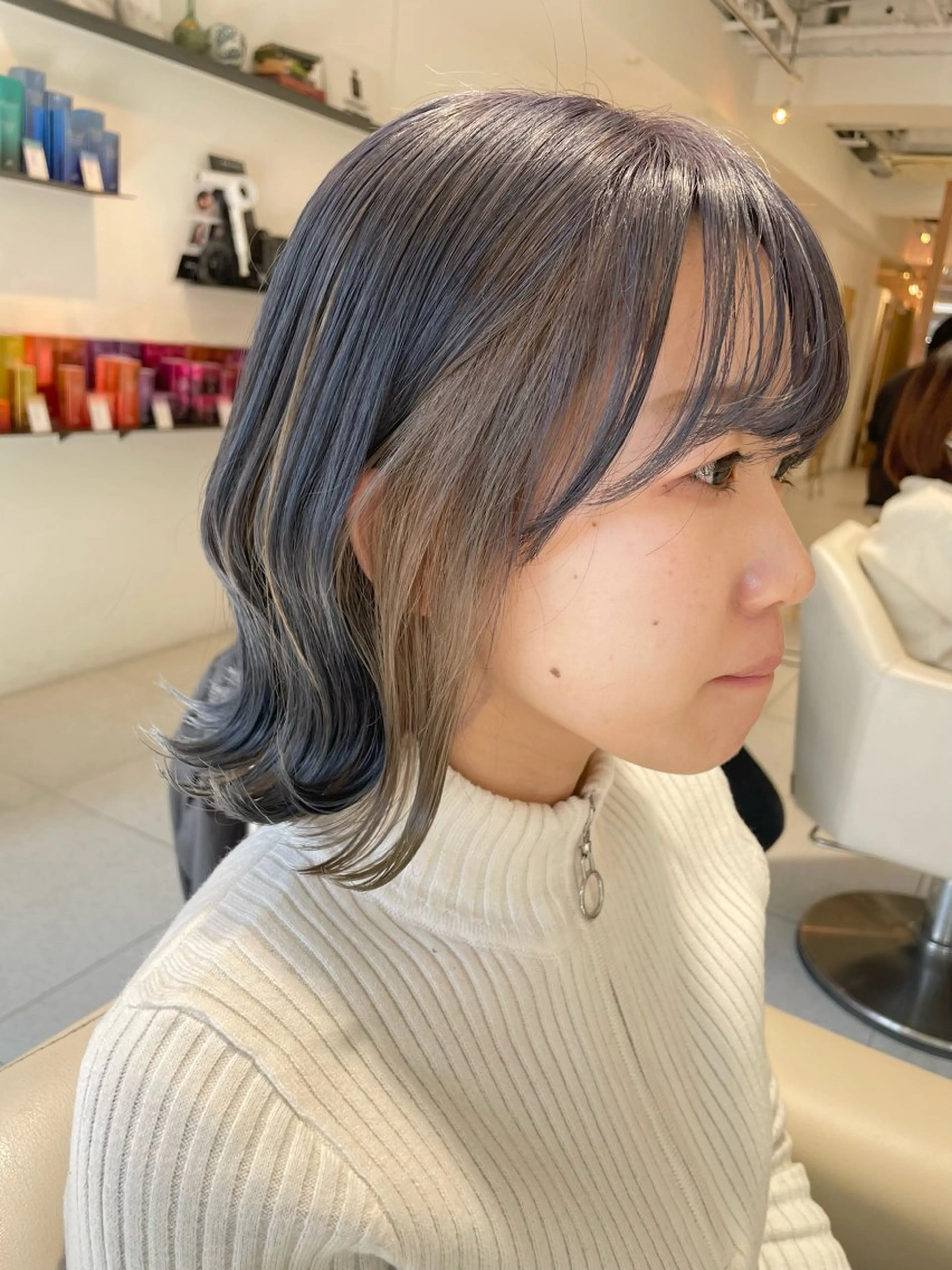 ミディアム カラー ブリーチ インナーカラー ヘアカラー 福田 千尋のヘアスタイル
