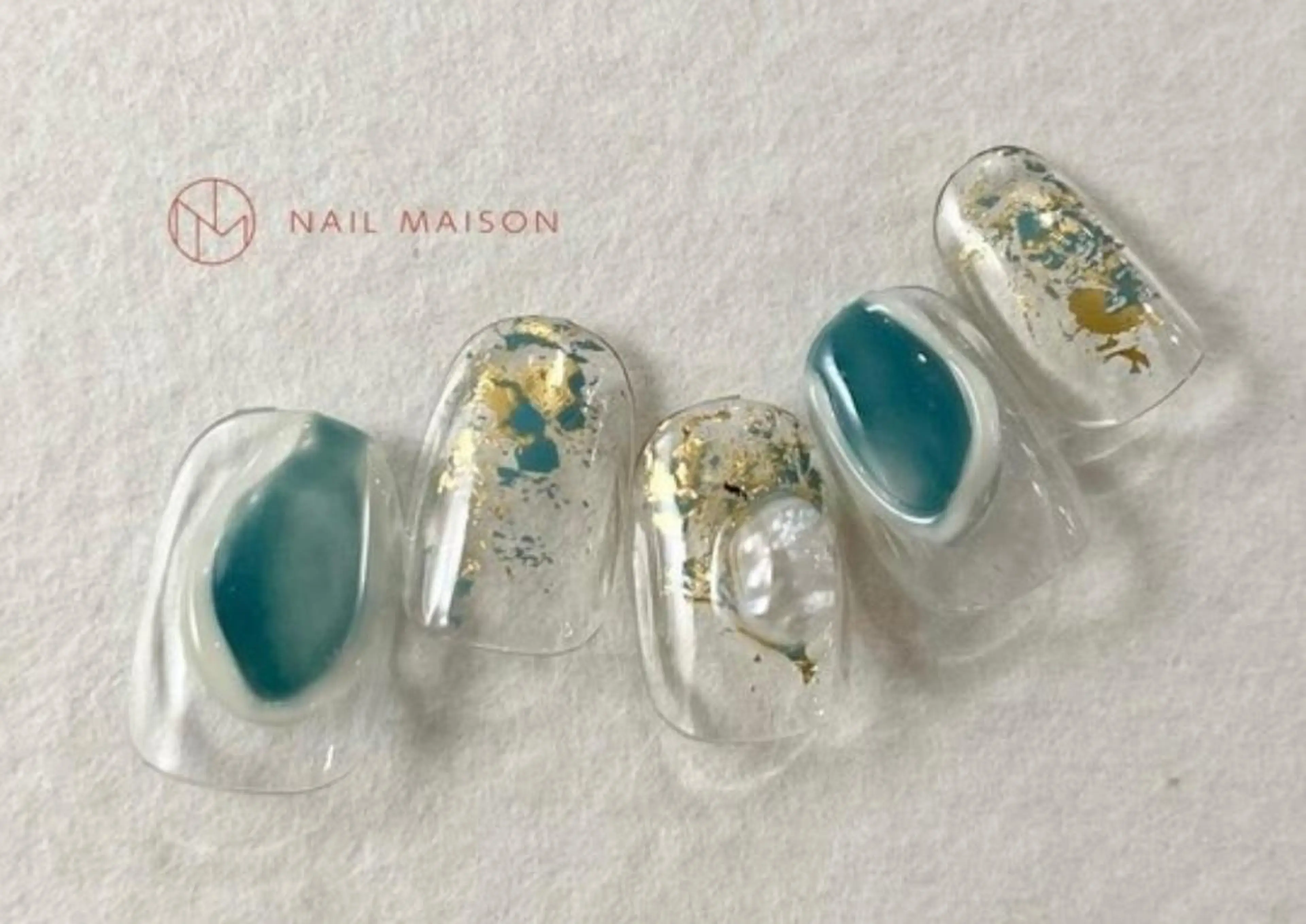 ネイル ニュアンスネイル TAKASUKA Nのネイルデザイン