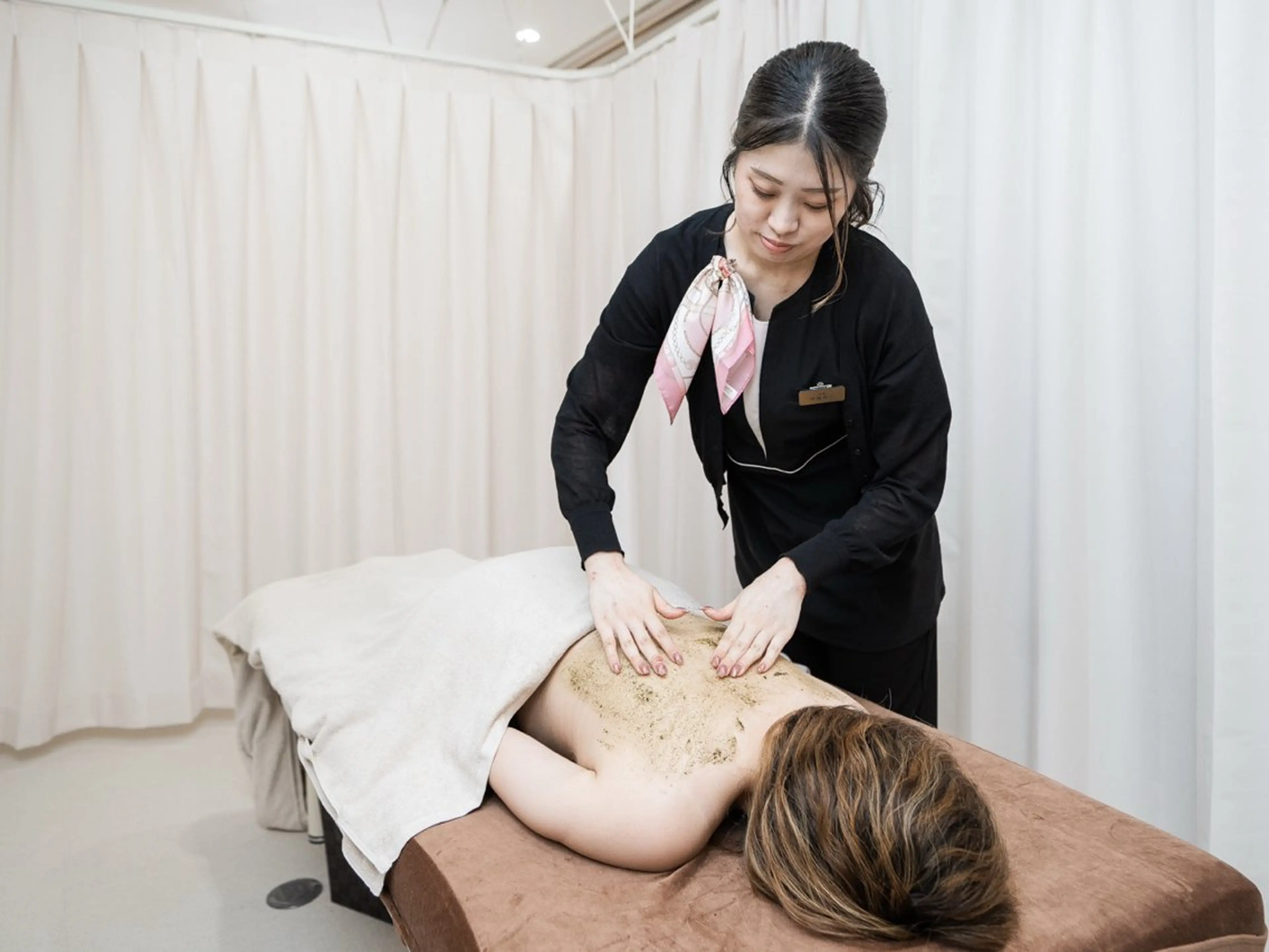 陶肌トリートメント＋NMNオプション魅せる背中の写真