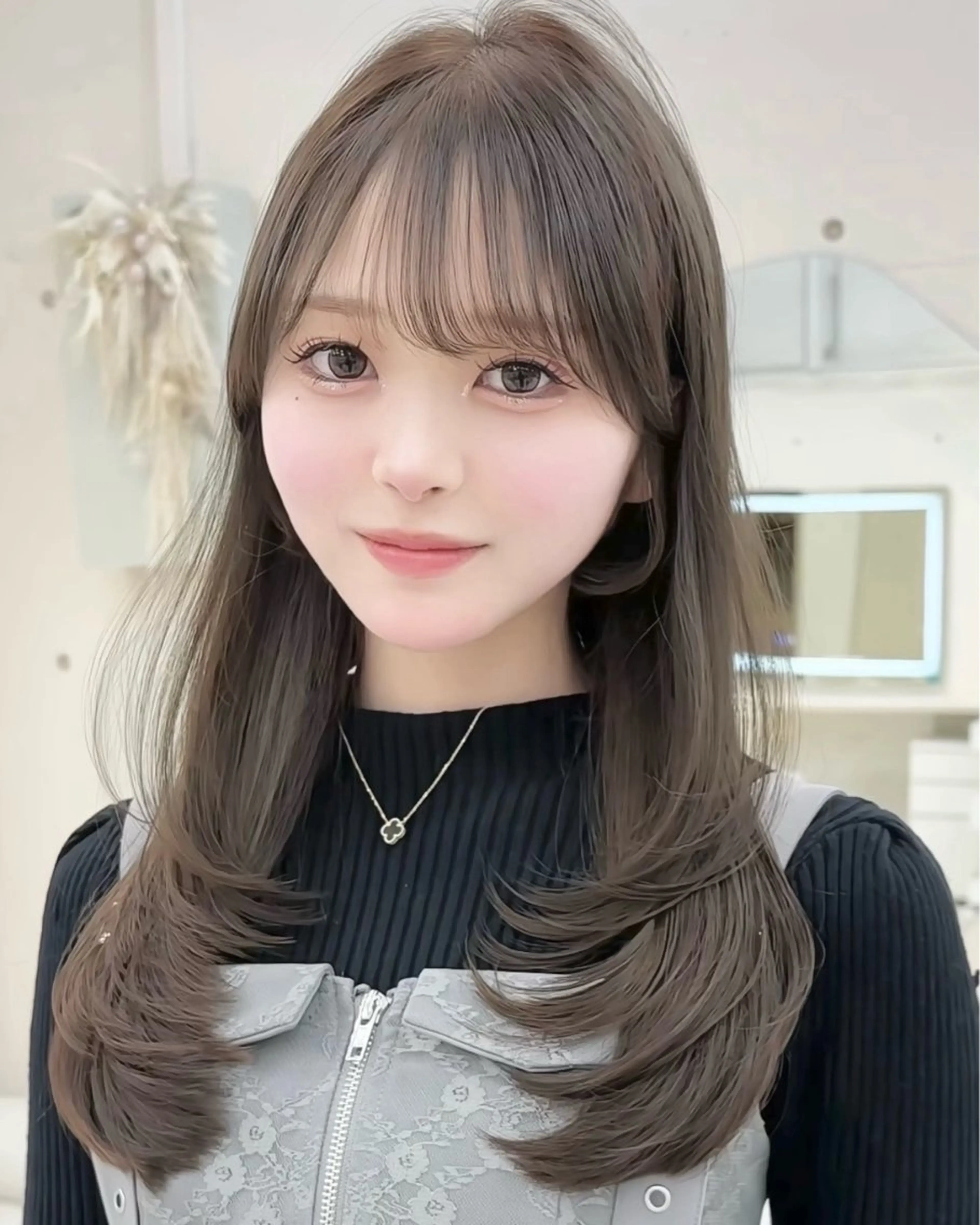 ロング ヘアカラー 韓国レイヤー/天神 ダブルカラー/真白のヘアスタイル