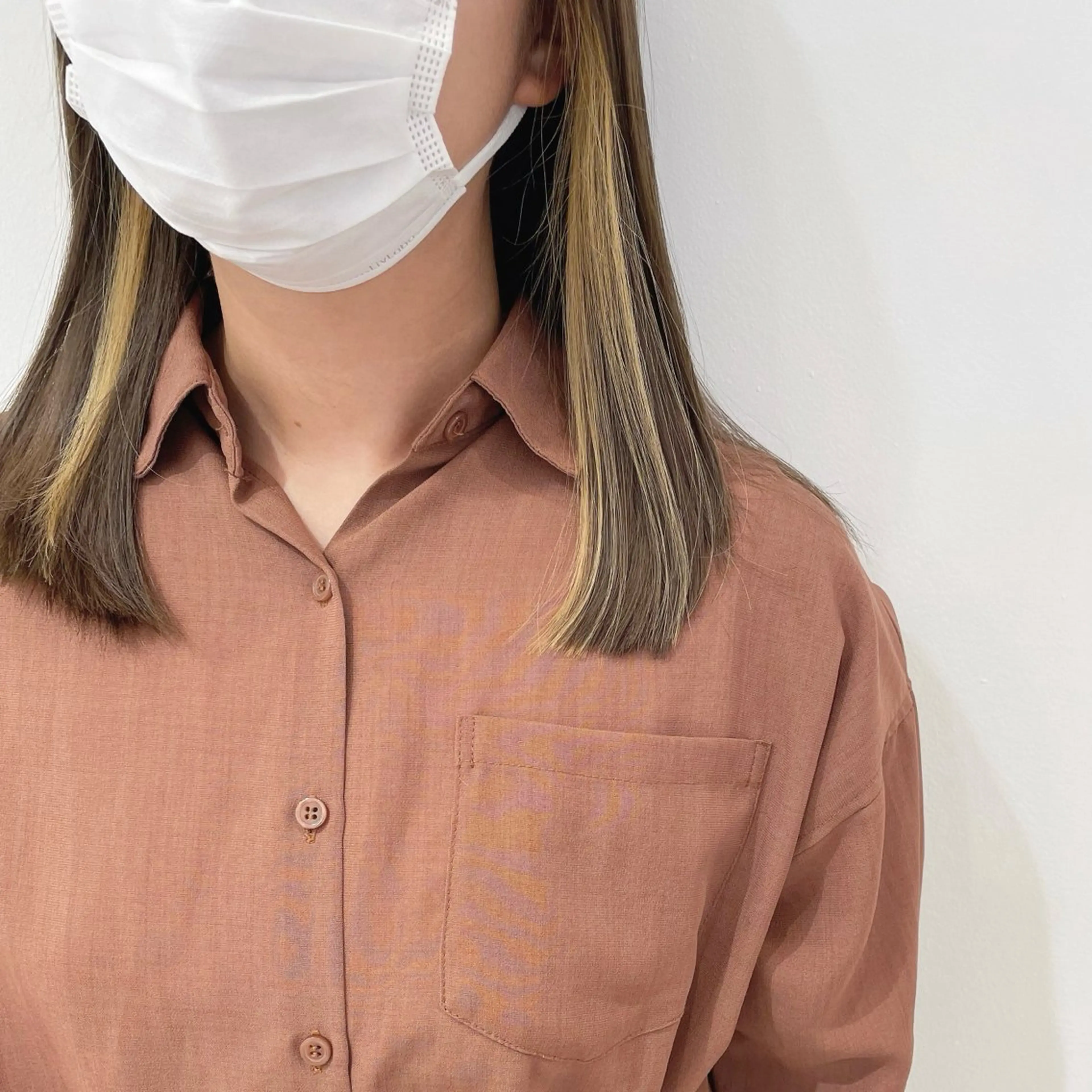 ミディアム カラー 切りっぱなしボブ イヤリングカラー インナーカラー ボブ 堀江将太朗/恵比寿/ メンズカットのヘアスタイル